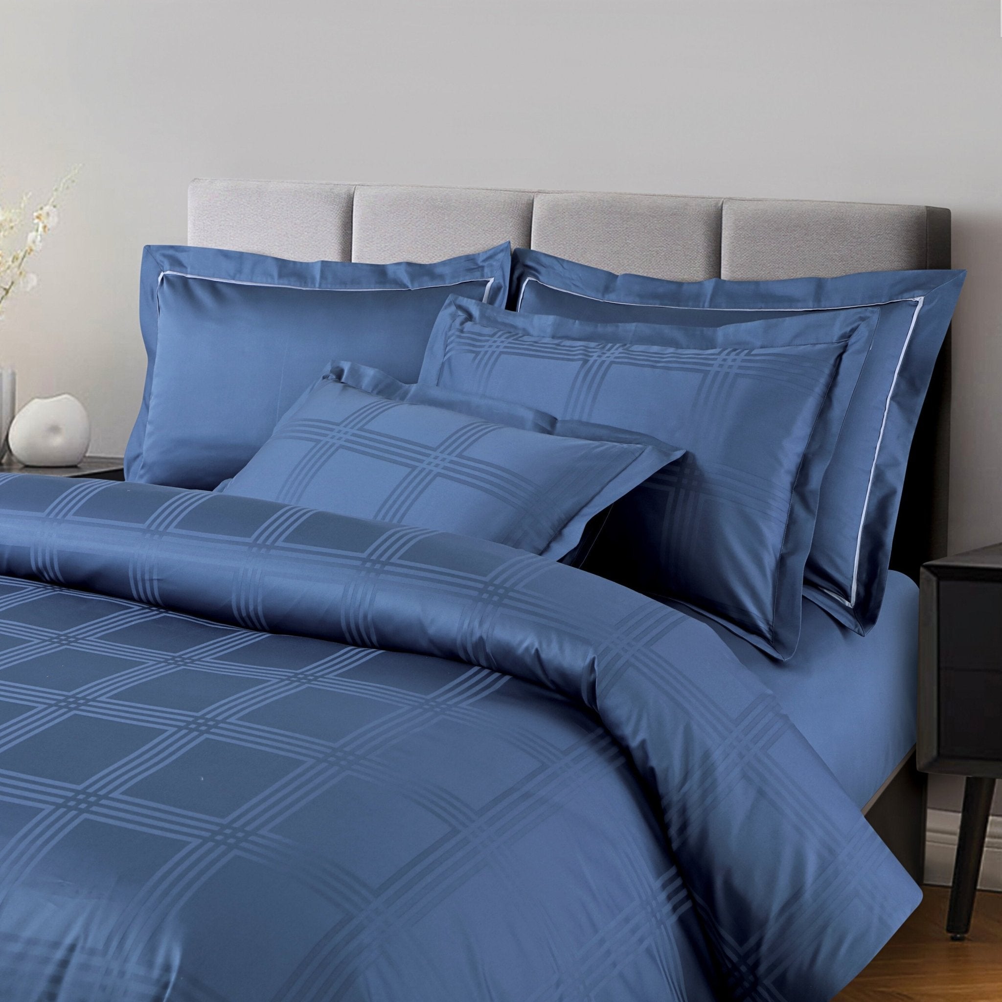 Blue Jacquard Bed Sheet, King Size Cotton Sheet with 2 Pillow Covers