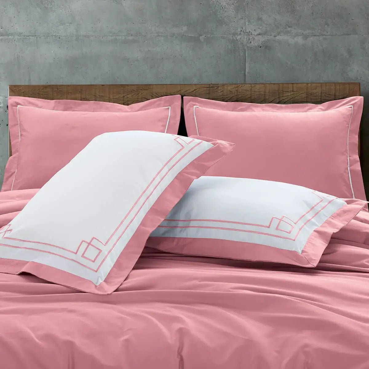 Bedsheets with top 4 pillow covers