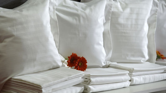 Creating a Boutique Hotel Ambiance with White-on-White Luxury Bedding - MALAKO