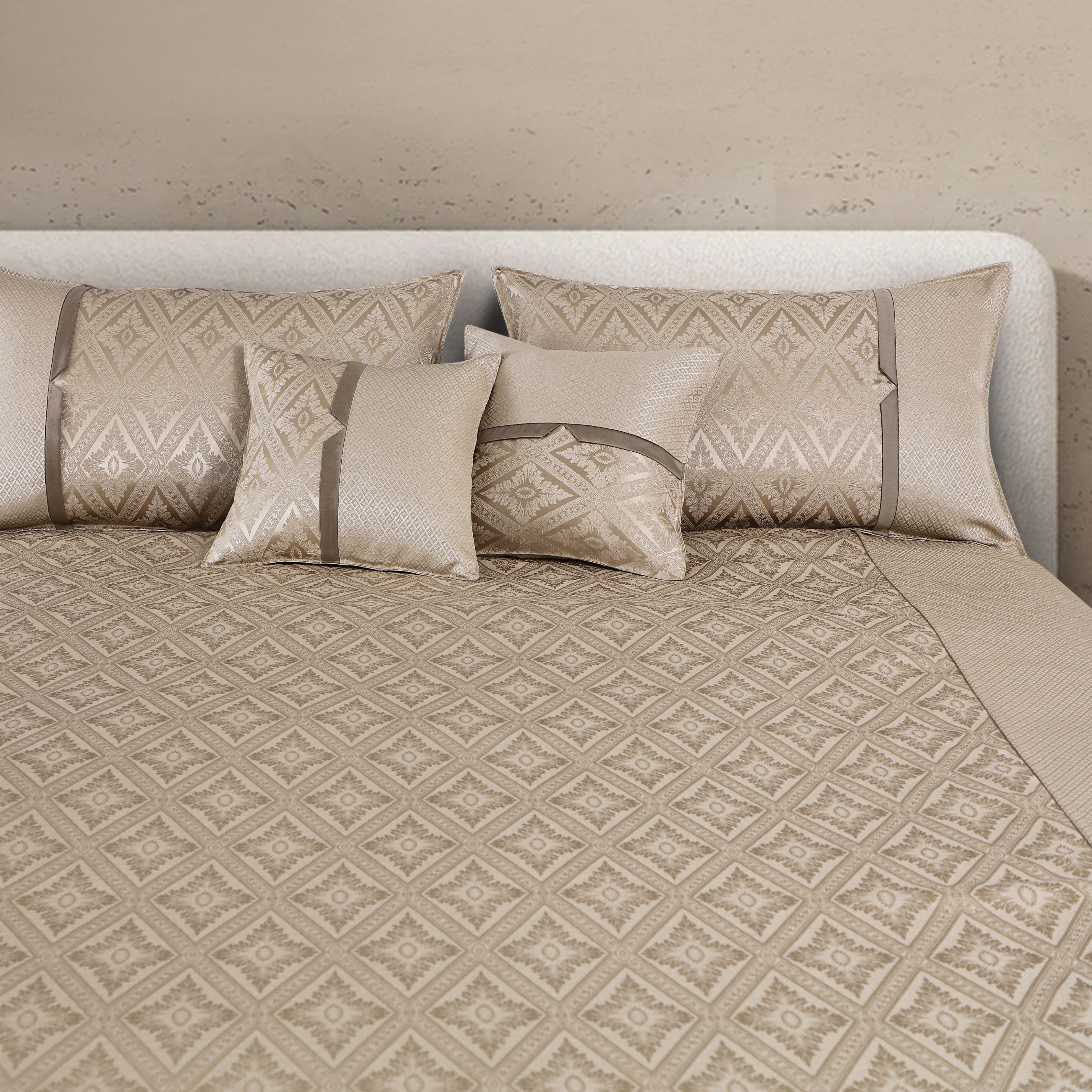Malako Beige Jacquard King Size 5 Piece Bedspread Set