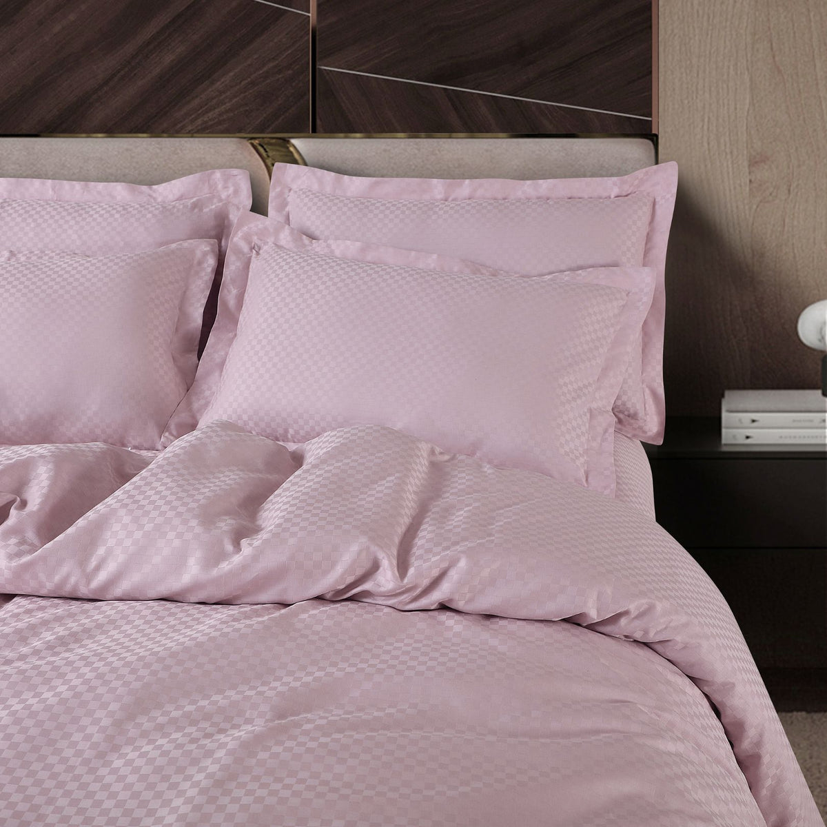 Malako Lyon Jacquard Pink Checks 100% Cotton King Size 7 Piece Duvet Cover Set