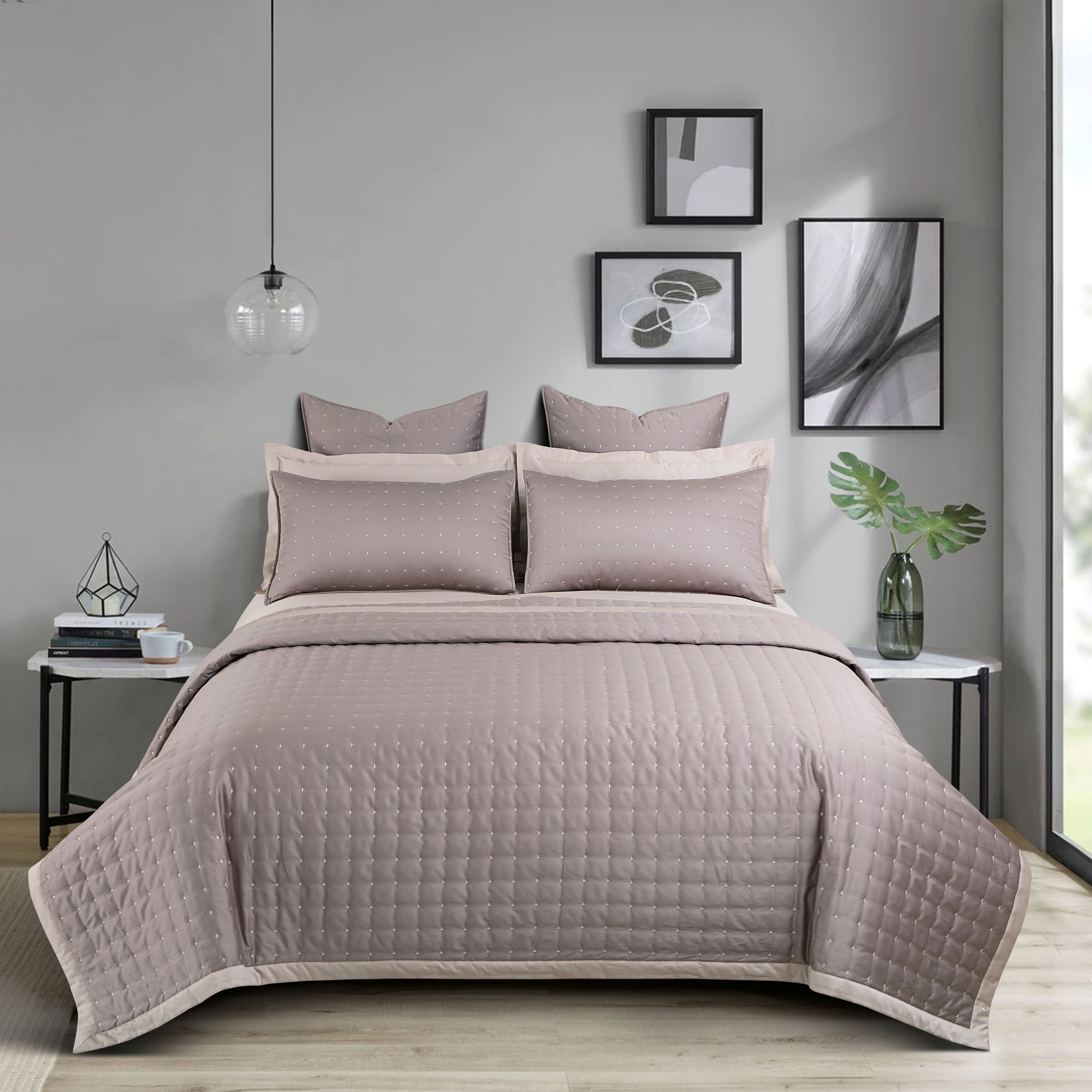 Malako Luxe 550 TC 100% Cotton Taupe Brown Solid King Size Bedspread Set