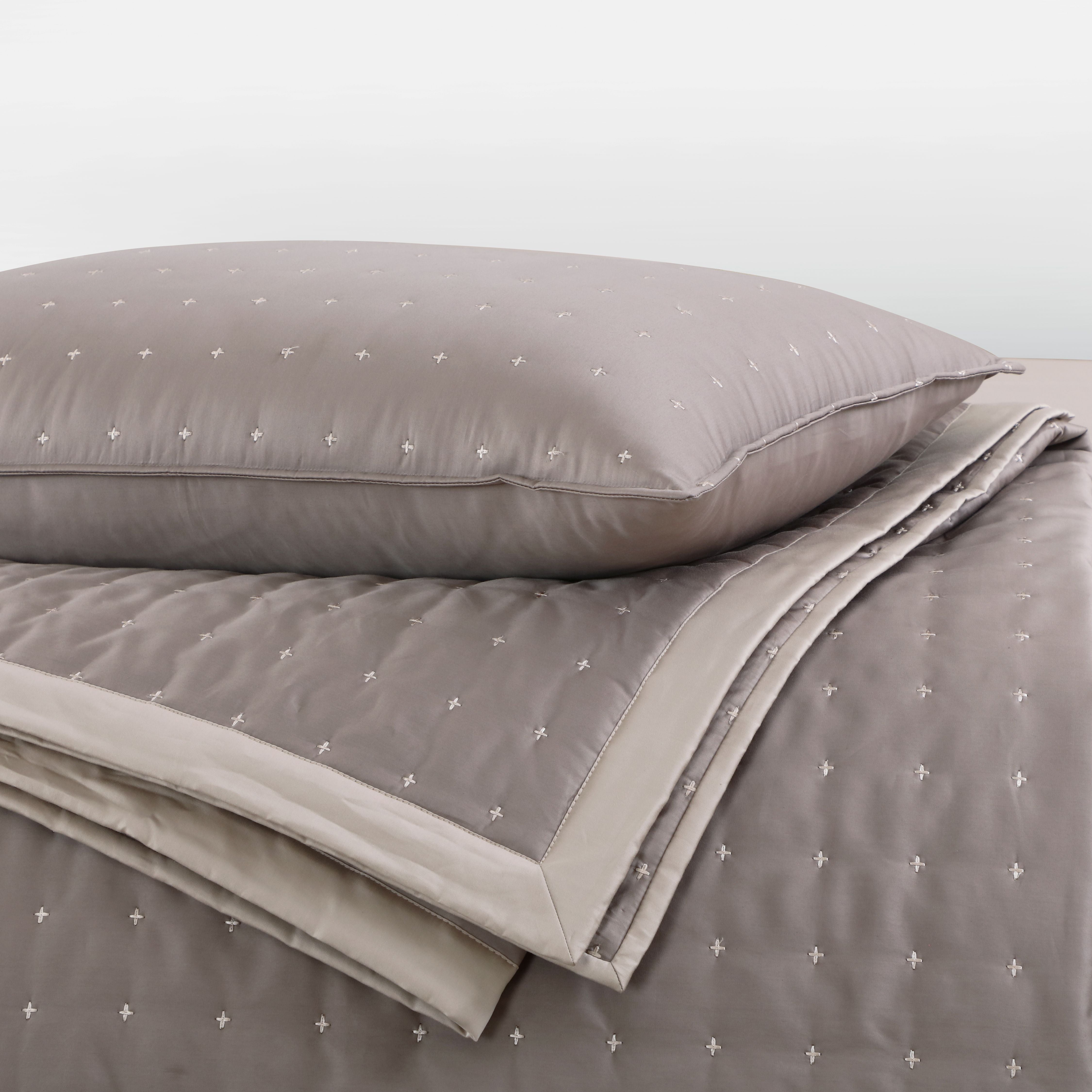 Malako Luxe 550 TC 100% Cotton Taupe Brown Solid King Size Bedspread Set