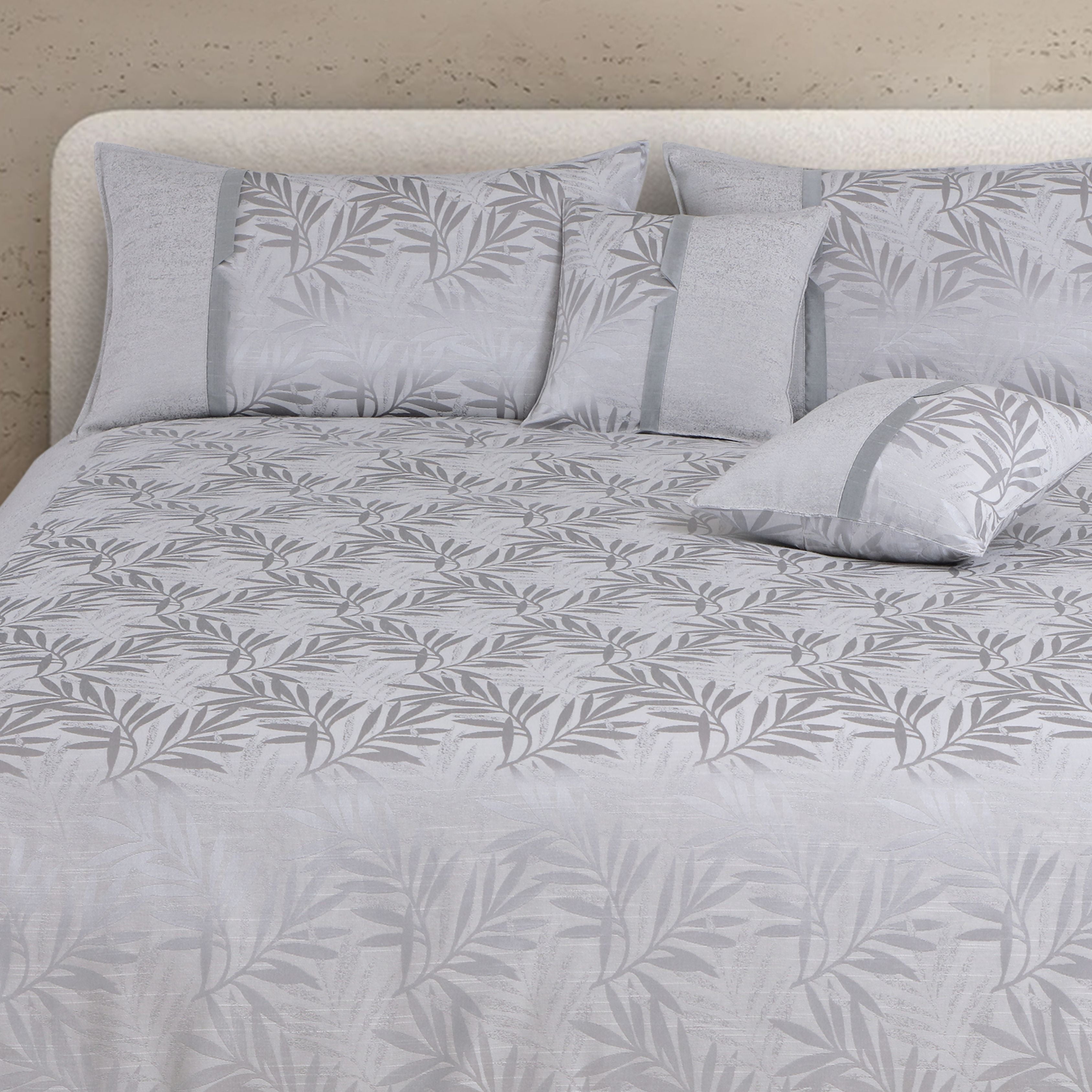 Malako Silver Grey Jacquard King Size 5 Piece Bedspread Set