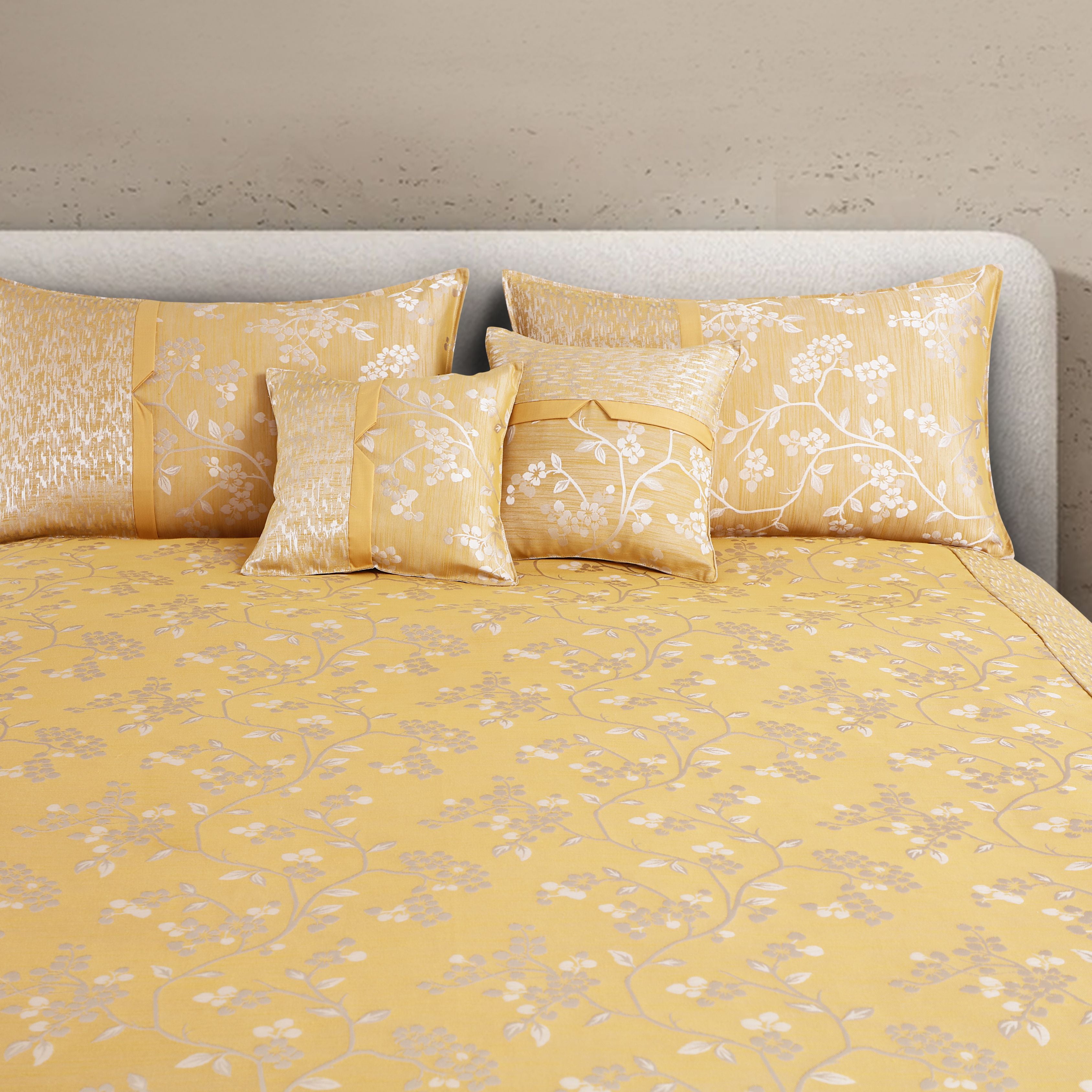 Malako Yellow Jacquard King Size 5 Piece Bedspread Set