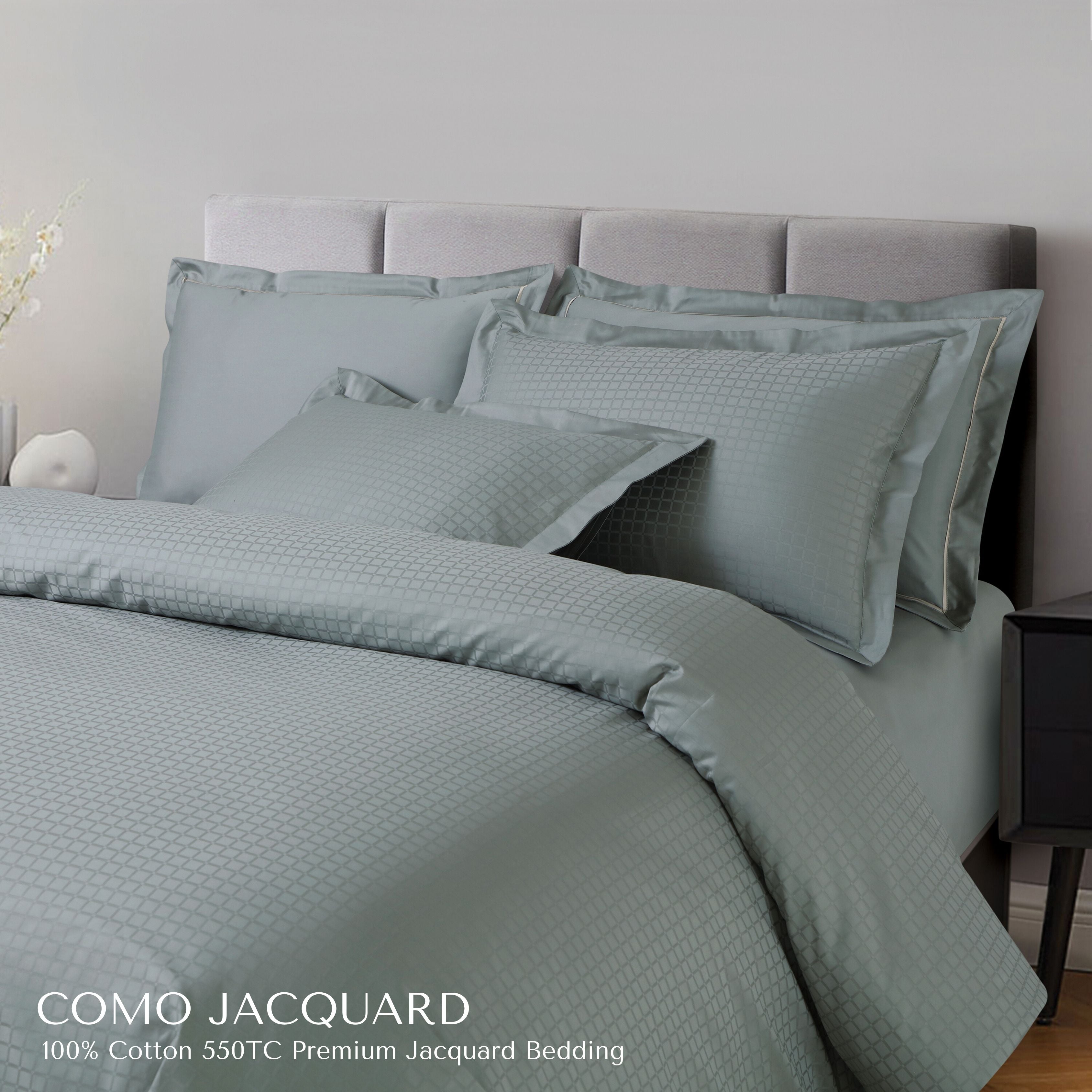 Malako Como Jacquard Checkered 550 TC 100% Cotton King Size Bedding