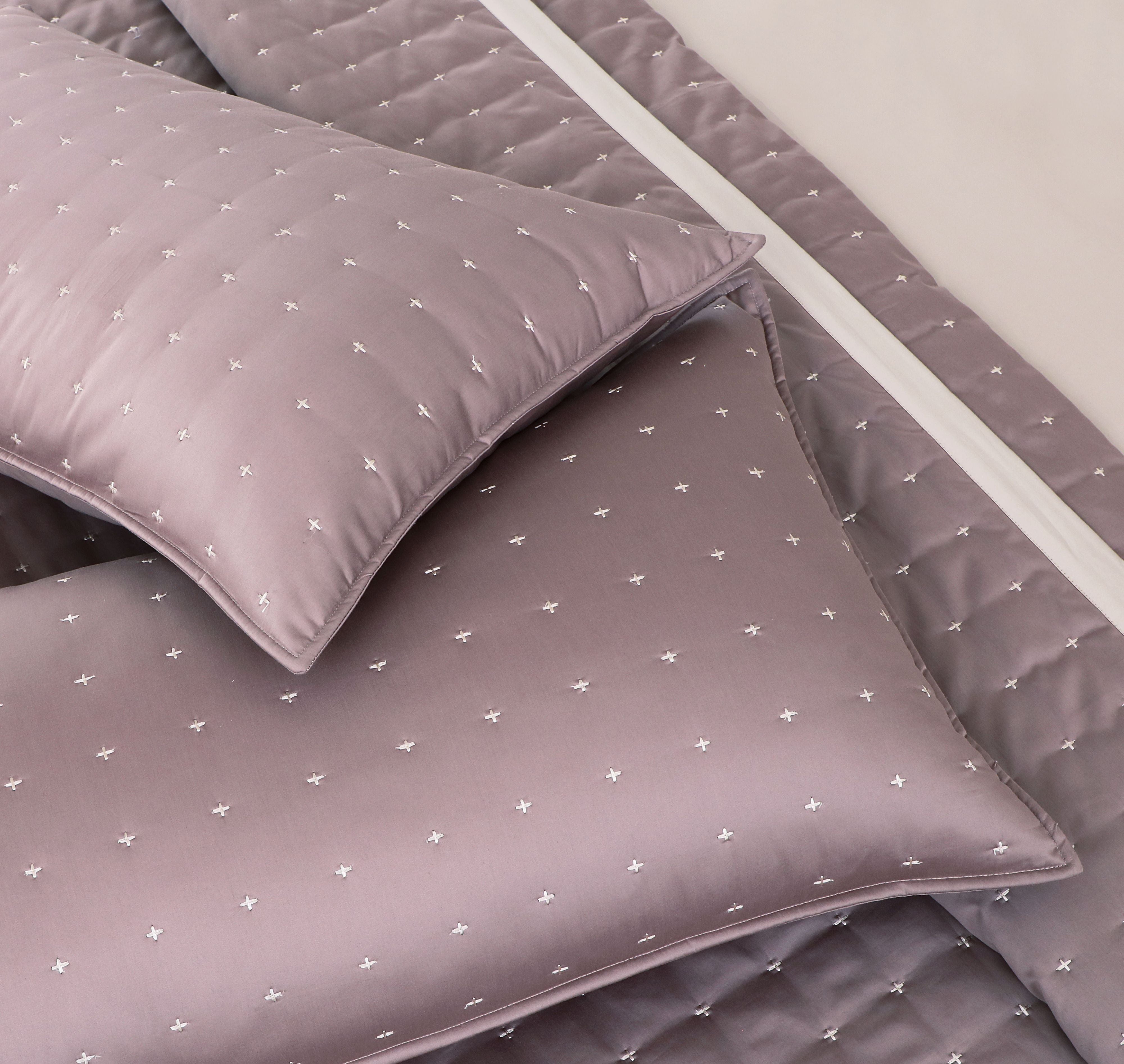 Malako Luxe 550 TC 100% Cotton Wine Solid King Size Bedspread Set