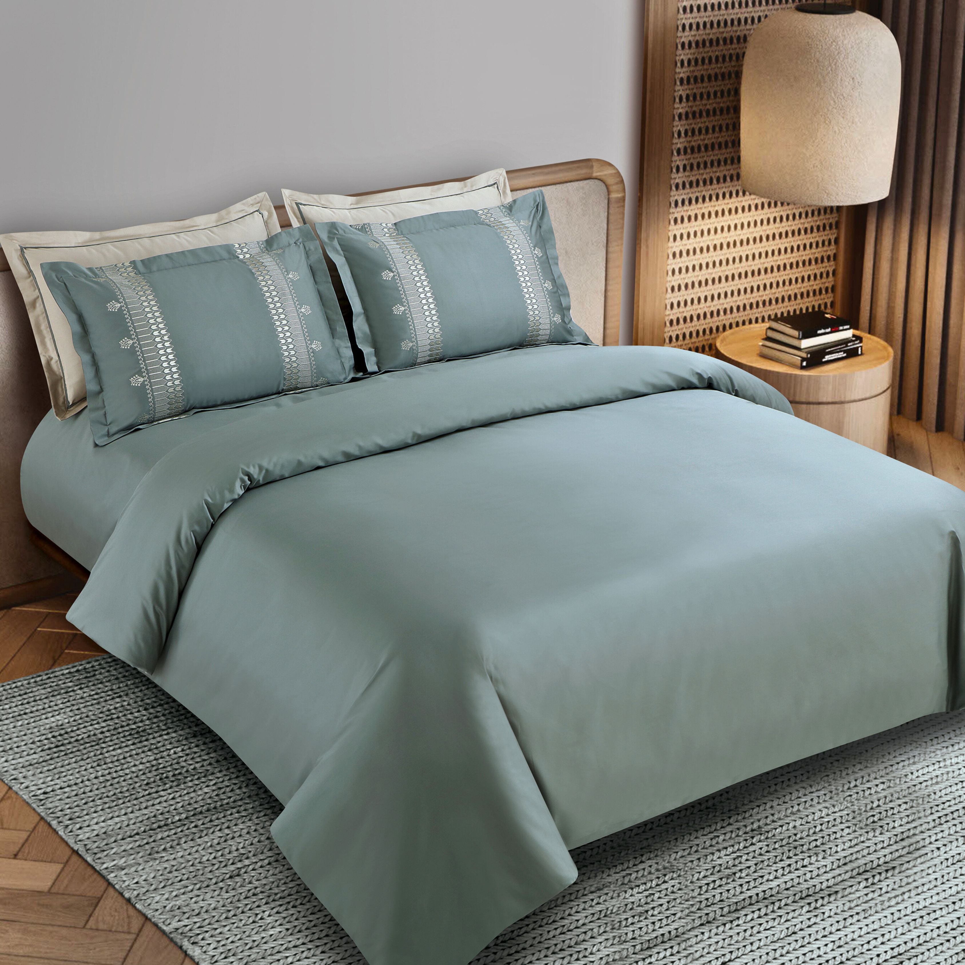 Malako Luxe Collection: 550 TC Olive Green Premium Embroidered Bedding