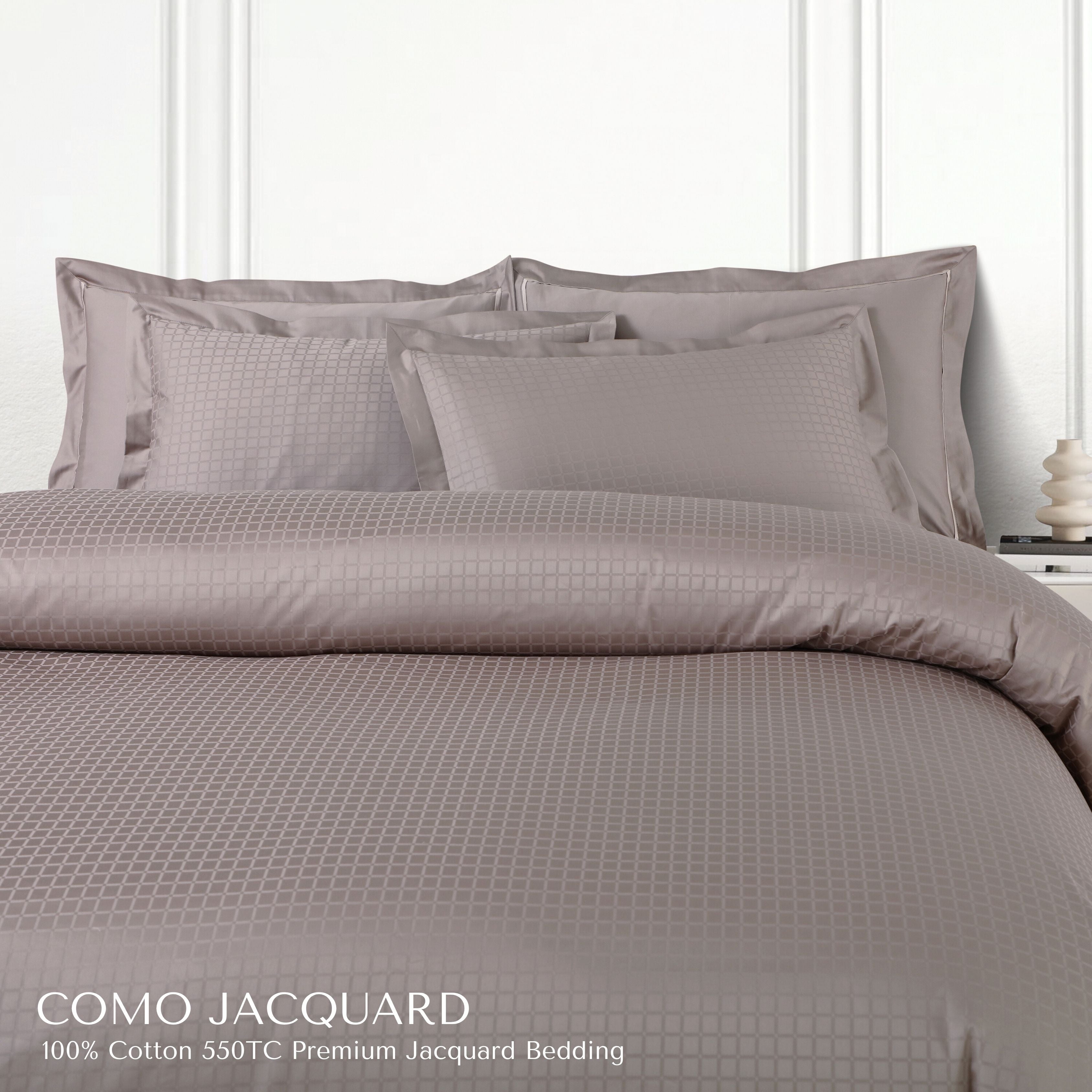 Malako Como Jacquard Checkered 550 TC 100% Cotton King Size Bedding