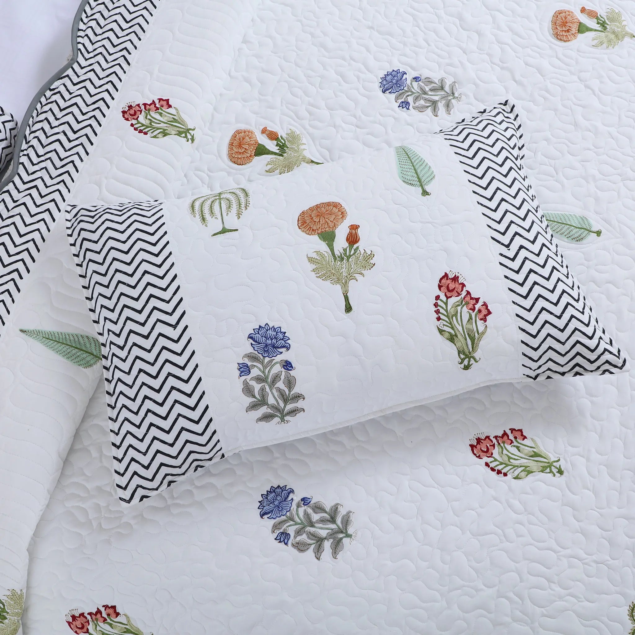 Cotton Quilted Bedcover Set with Pillow Covers