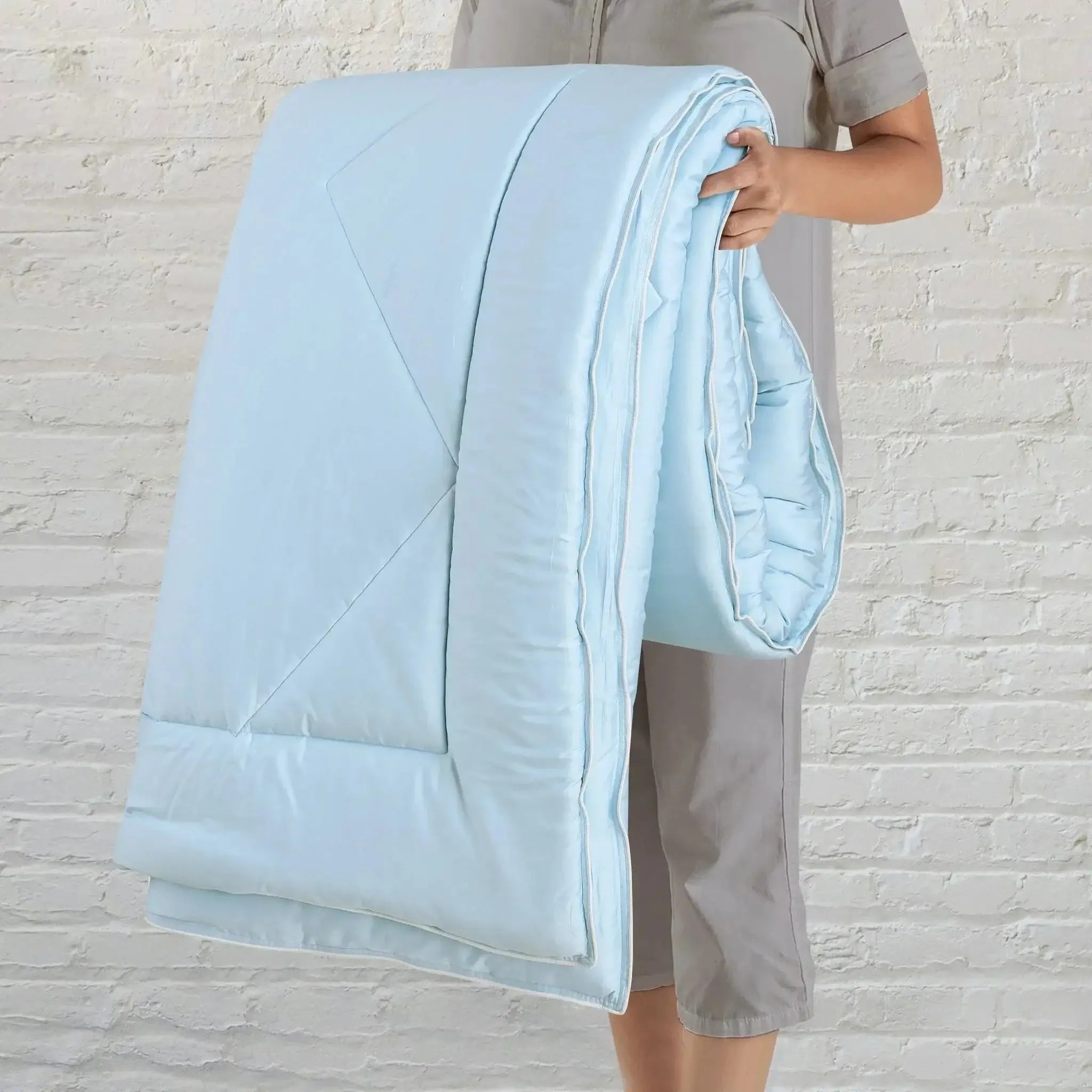 For Winters: 360 GSM Malako Eco-Luxe Sky Blue 100% Bamboo Quilt/Comforter