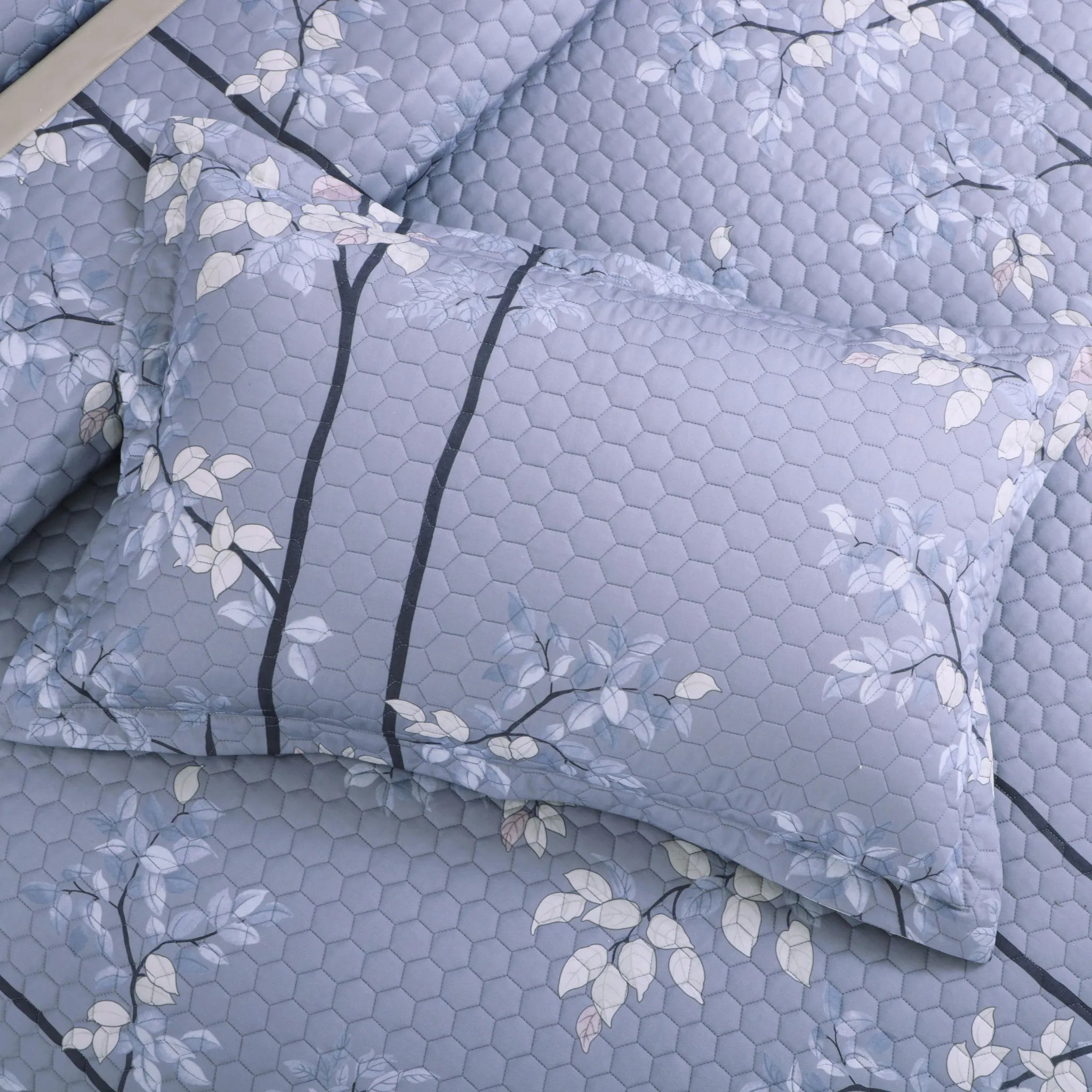 Lightweight breathable grey cotton quilted bedspread
