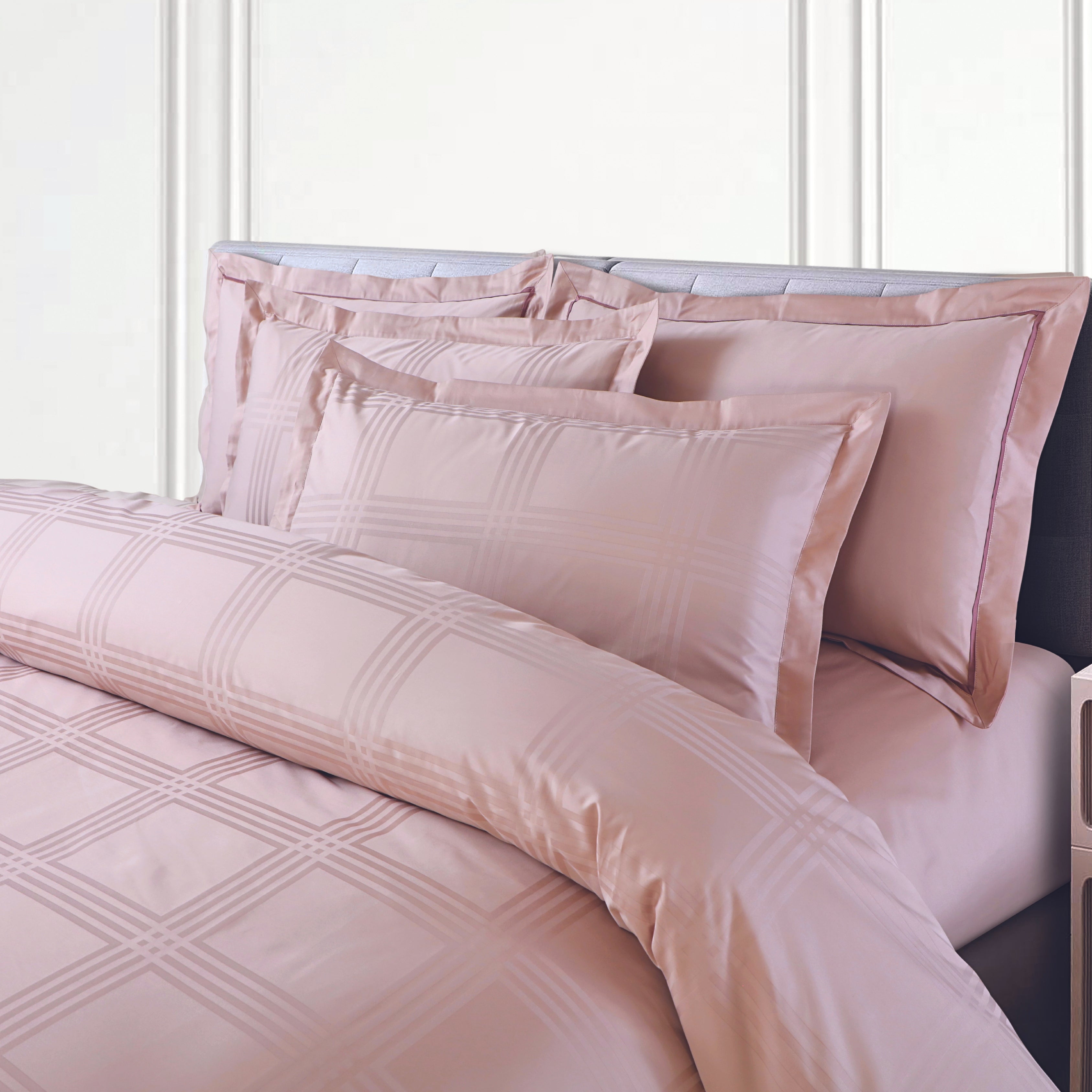 Malako Amalfi Jacquard Checkered 550 TC 100% Cotton King Size Bedding