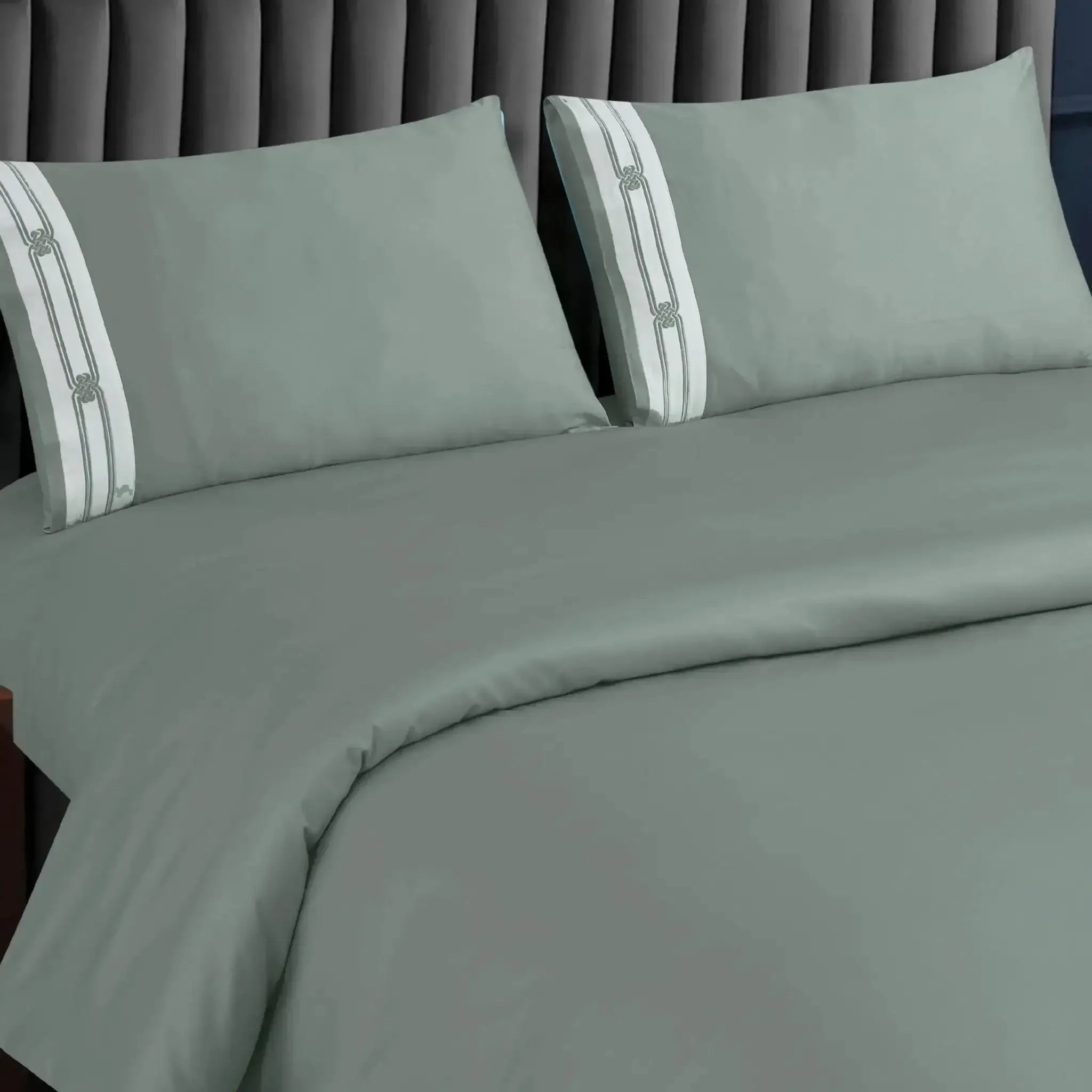 Malako Luxe Collection 550 TC Olive Green Premium Embroidered Bedding