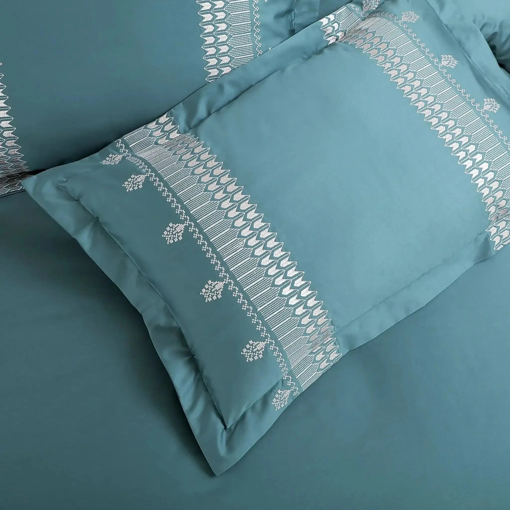 Malako Luxe Collection 550 TC Teal Green Premium Embroidered Bedding