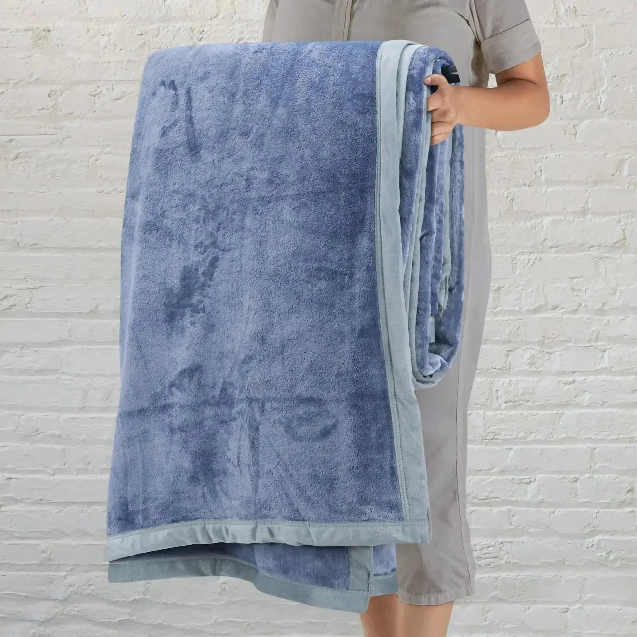 Malako Plush Blue Double Bed AC Blanket