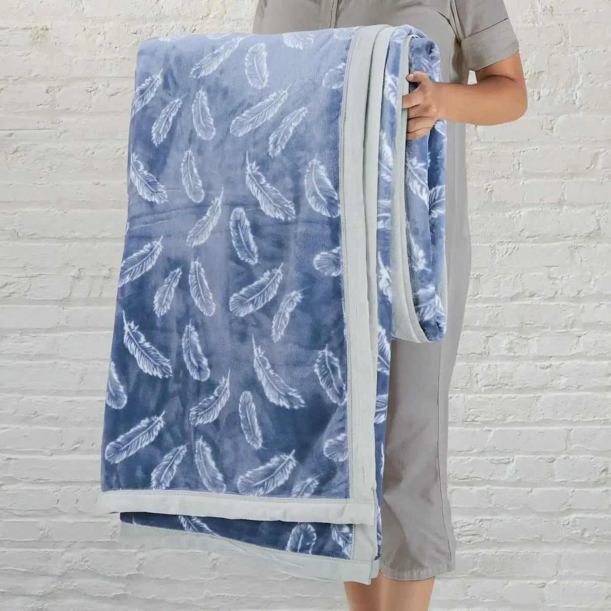 Malako Plush Blue Double Bed AC Blanket