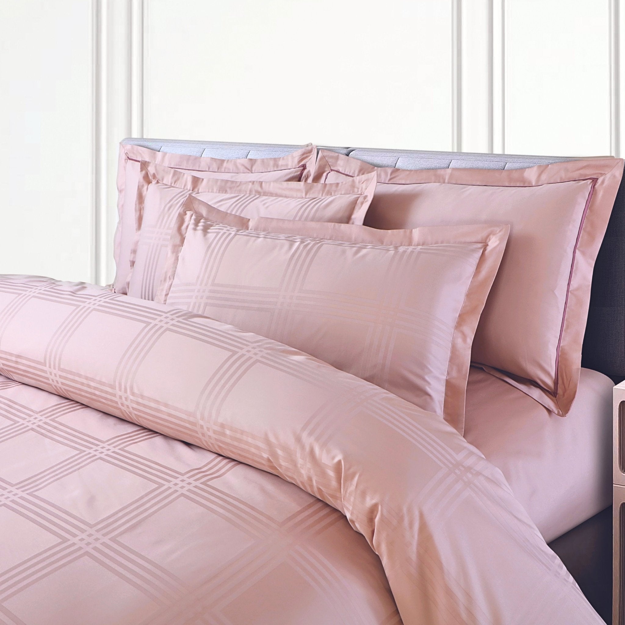 Malako Amalfi Jacquard Blush Pink Checks 550 TC 100% Cotton King Size Bedding Set - MALAKO