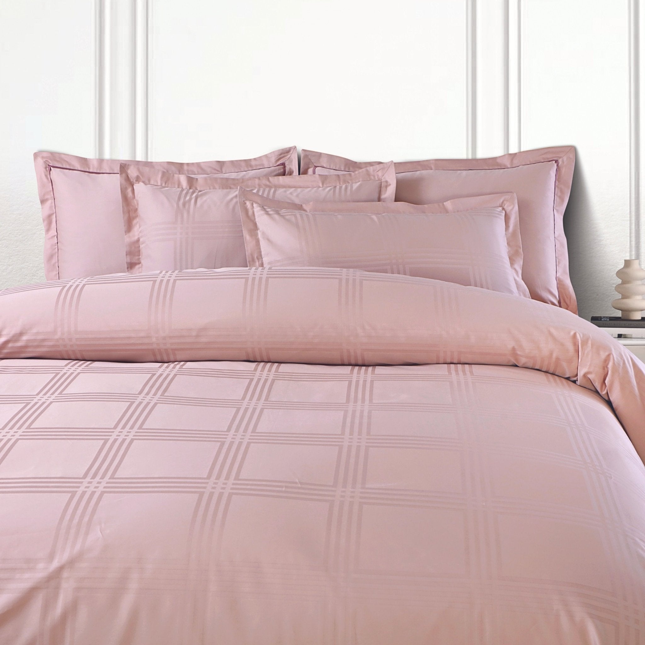 Malako Amalfi Jacquard Blush Pink Checks 550 TC 100% Cotton King Size Bedding Set - MALAKO