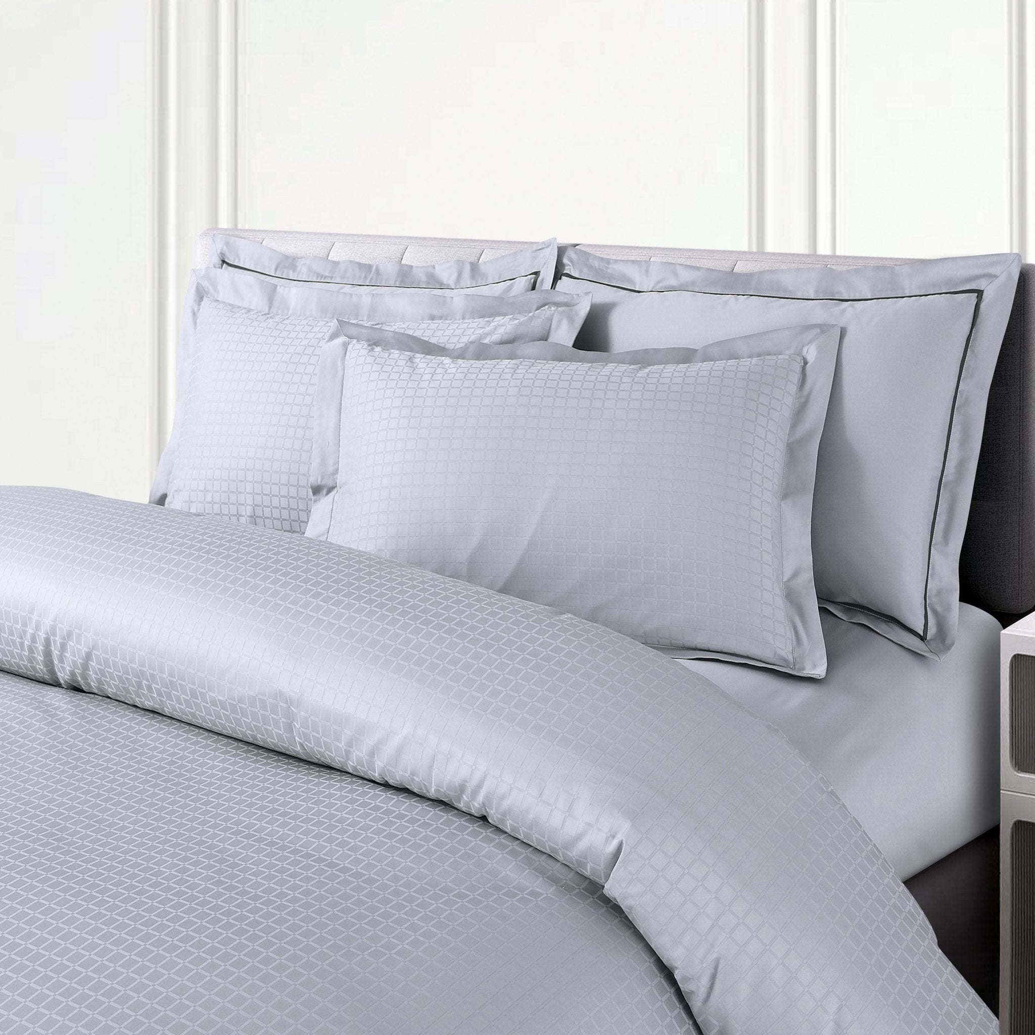 Malako Como Jacquard Silver Grey Checks 550 TC 100% Cotton Duvet Cover - MALAKO
