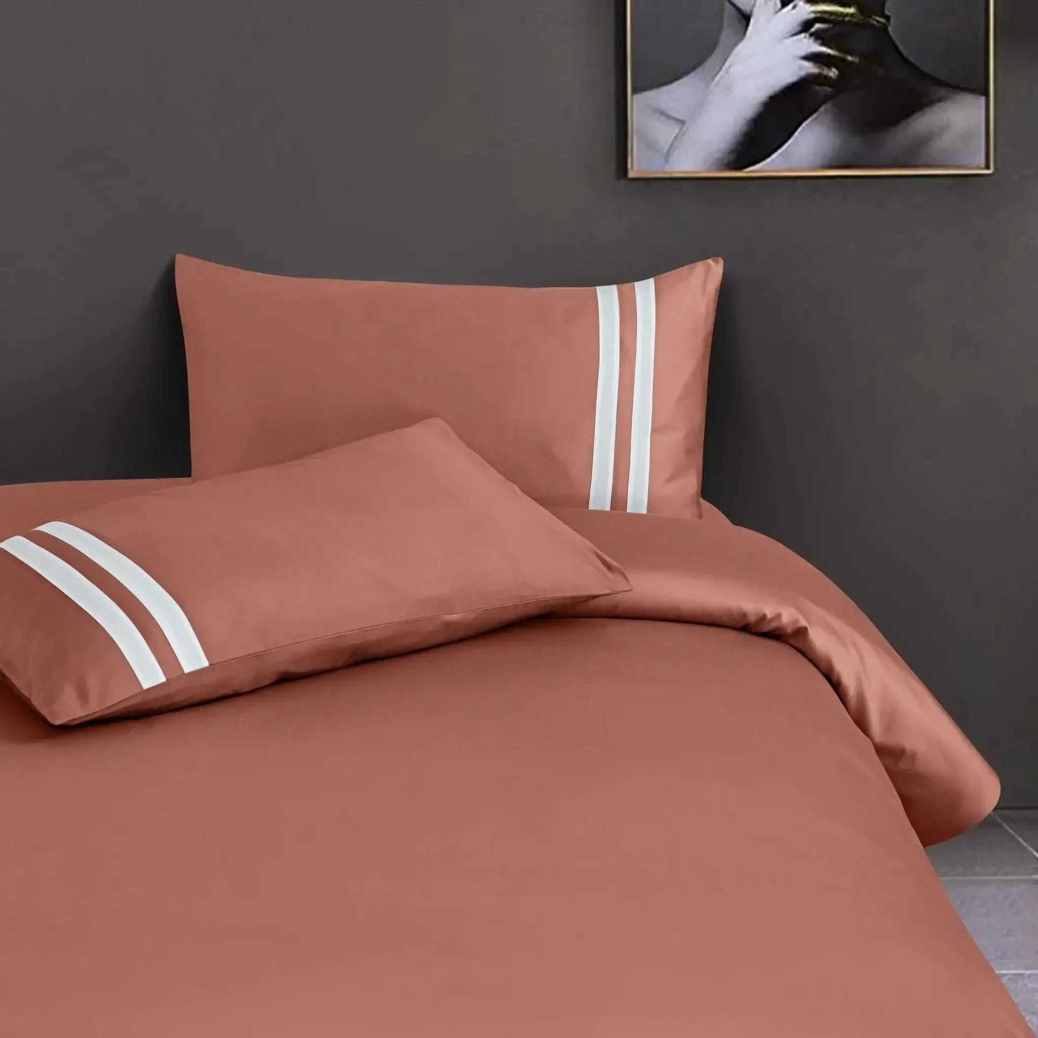 Malako Luxe 550TC 100% Cotton Cedar Rust King Size Plain Bedsheet with 2 Striped Pillow Cases