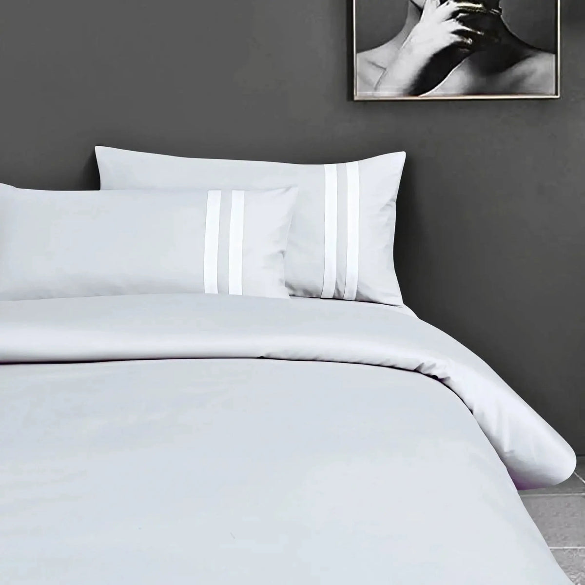 Malako Luxe 550TC 100% Cotton Silver Grey King Size Plain Bedsheet with 2 Striped Pillow Cases