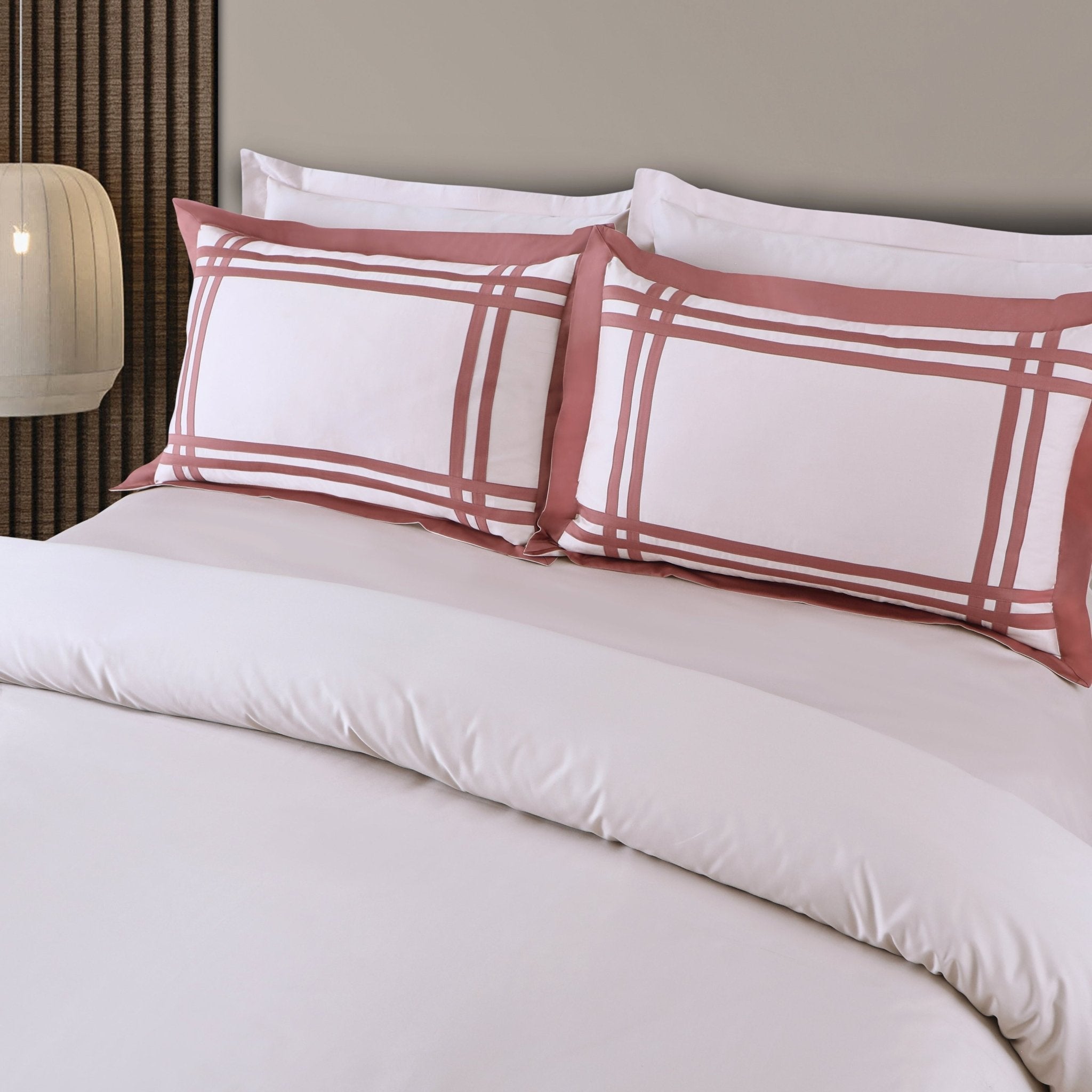 Malako Luxe: Bodo Collection 550TC Almond Beige 100% Cotton Super King Size Bedding - MALAKO