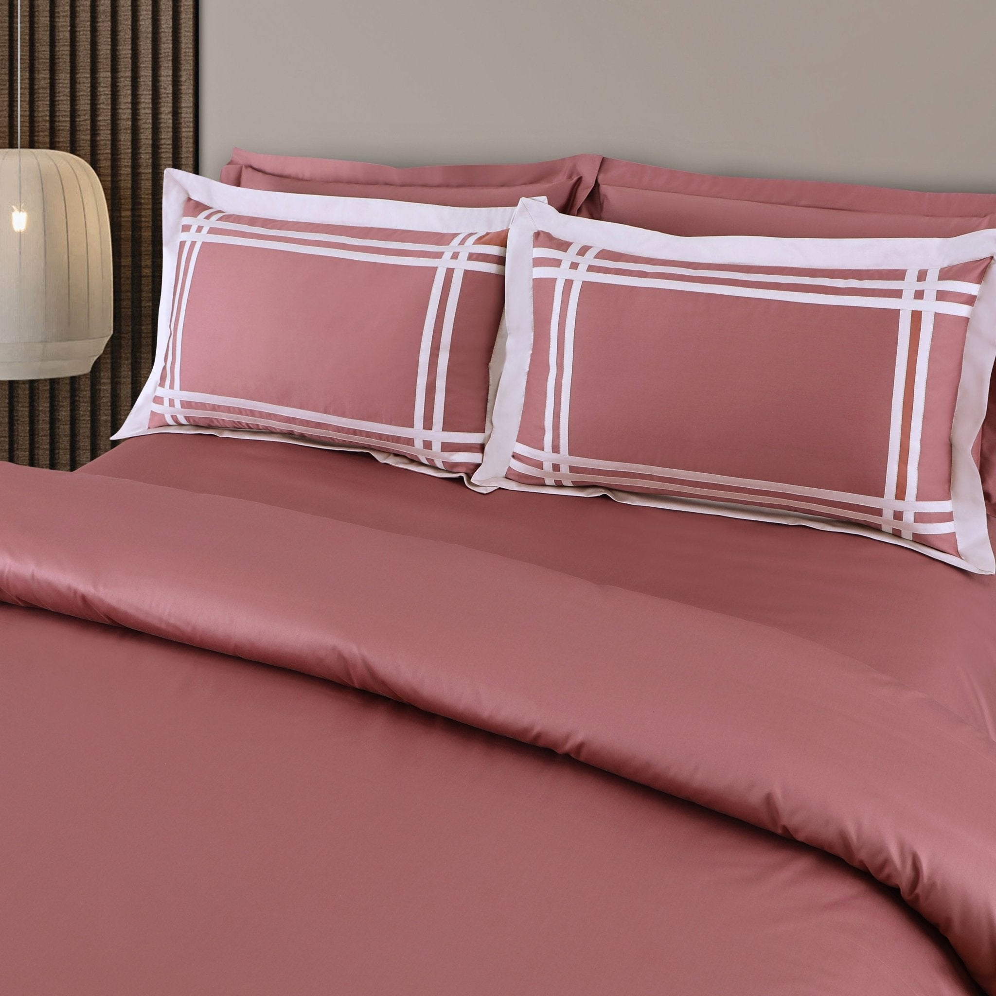 Malako Luxe: Bodo Collection 550TC Cedar Rust 100% Cotton Super King Size Bedding - MALAKO
