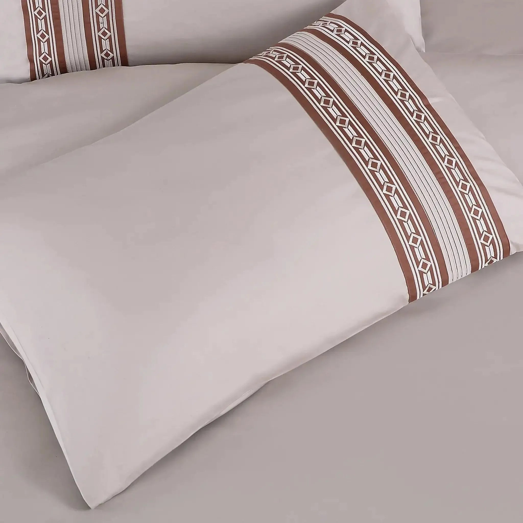 Malako Luxe Collection 550 TC Almond Beige & Cedar Premium Embroidered Bedding