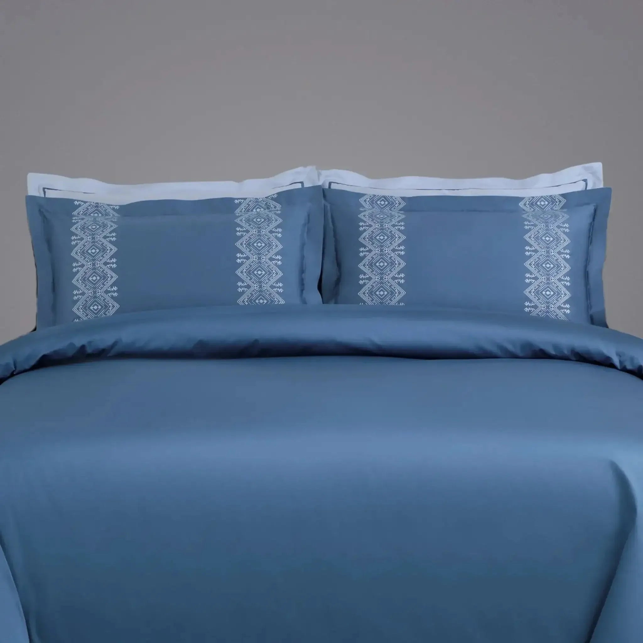 Malako Luxe Collection 550 TC Legion Blue Premium Embroidered Bedding