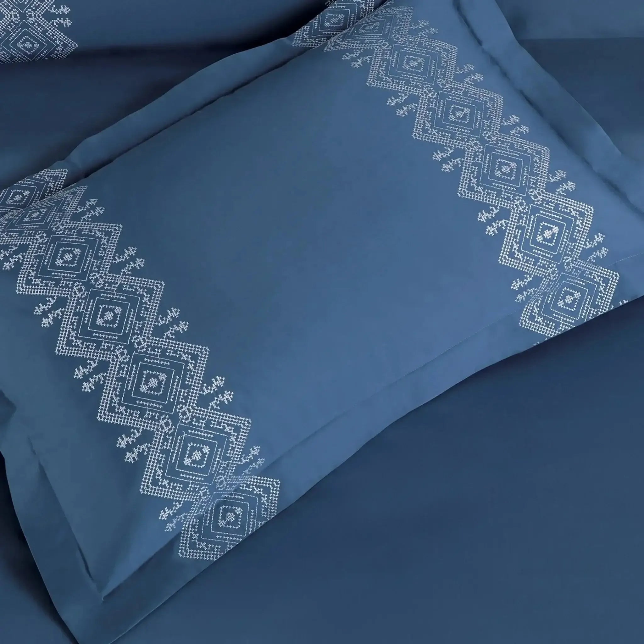 Malako Luxe Collection 550 TC Legion Blue Premium Embroidered Bedding