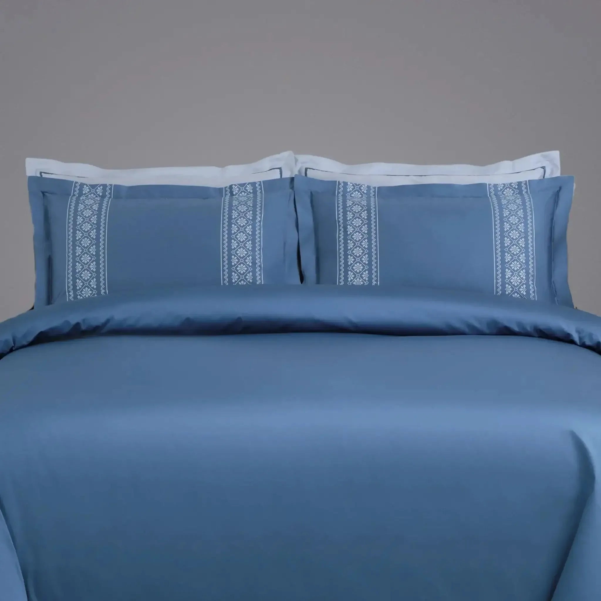 Malako Luxe Collection 550 TC Legion Blue Premium Embroidered Bedding