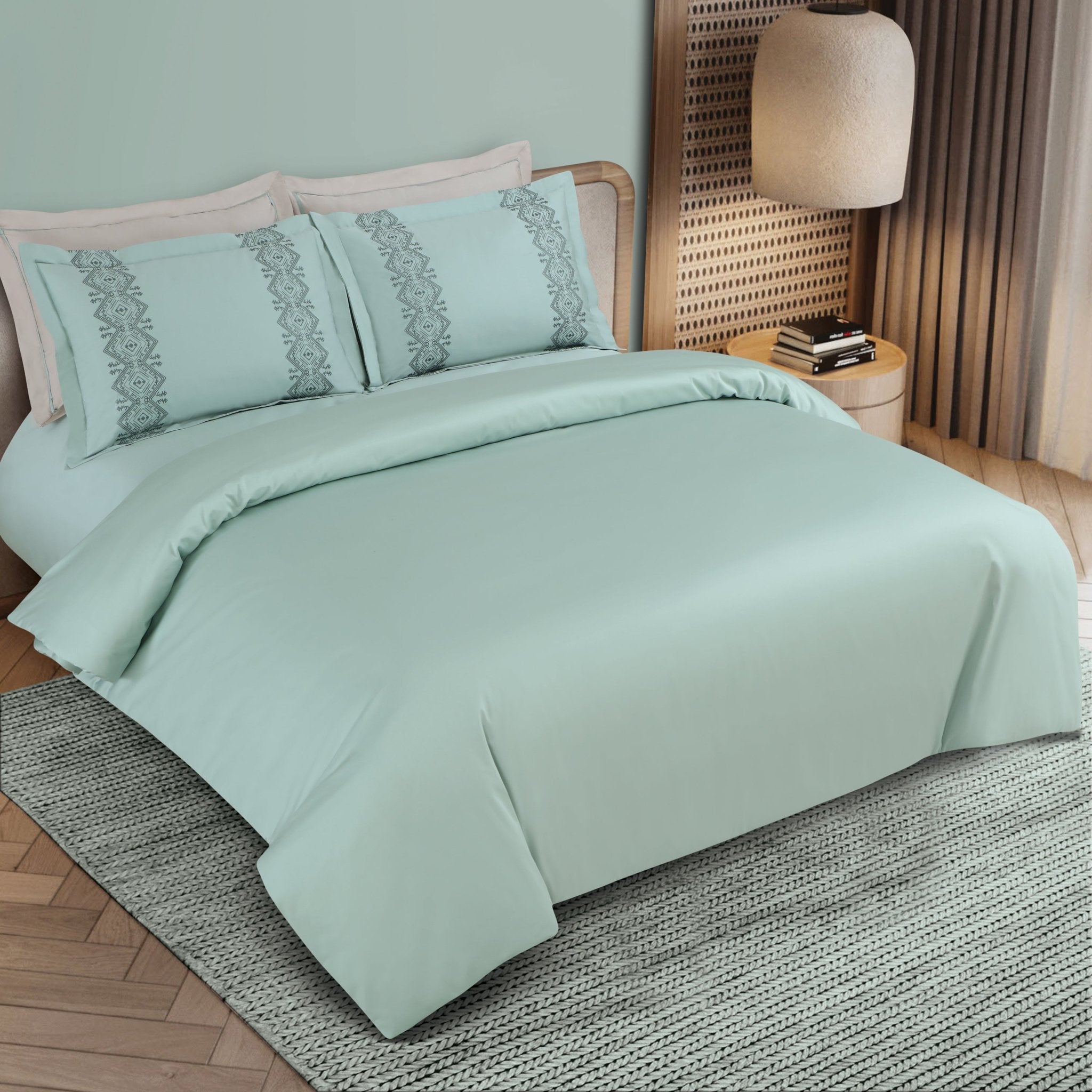 Malako Luxe Collection: 550 TC Mint Green Premium Embroidered Bedding - MALAKO