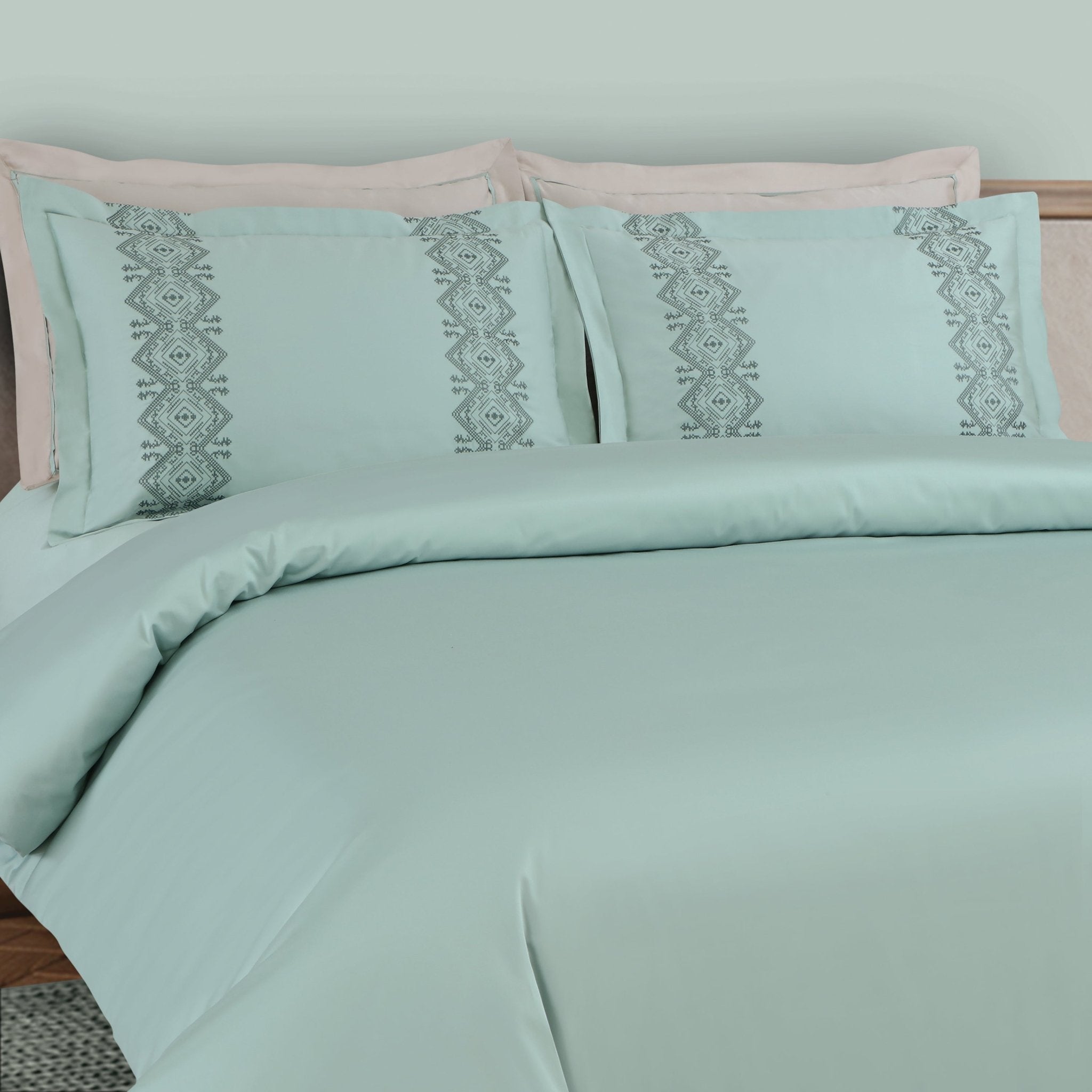 Malako Luxe Collection: 550 TC Mint Green Premium Embroidered Bedding - MALAKO