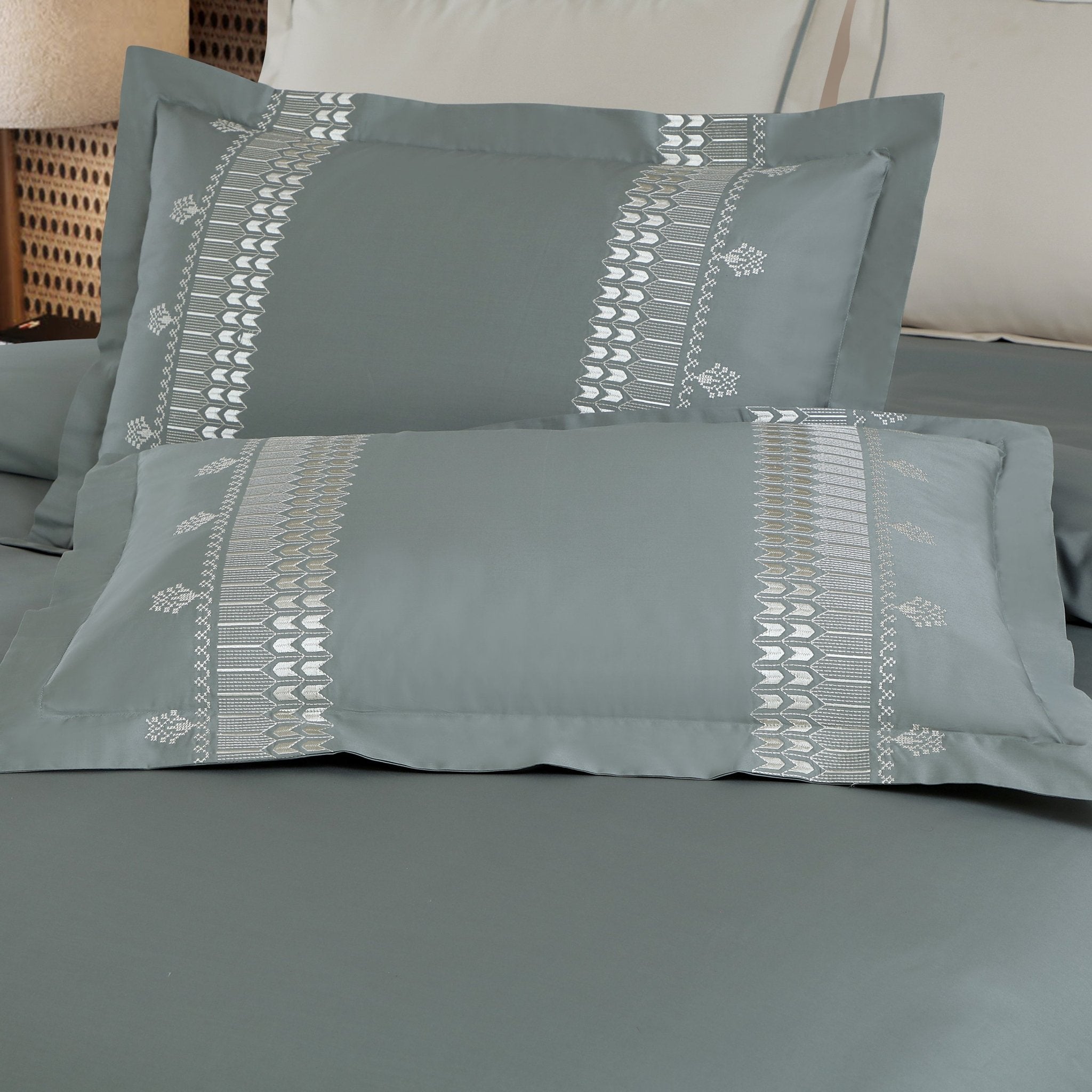 Malako Luxe Collection: 550 TC Olive Green Premium Embroidered Bedding - MALAKO