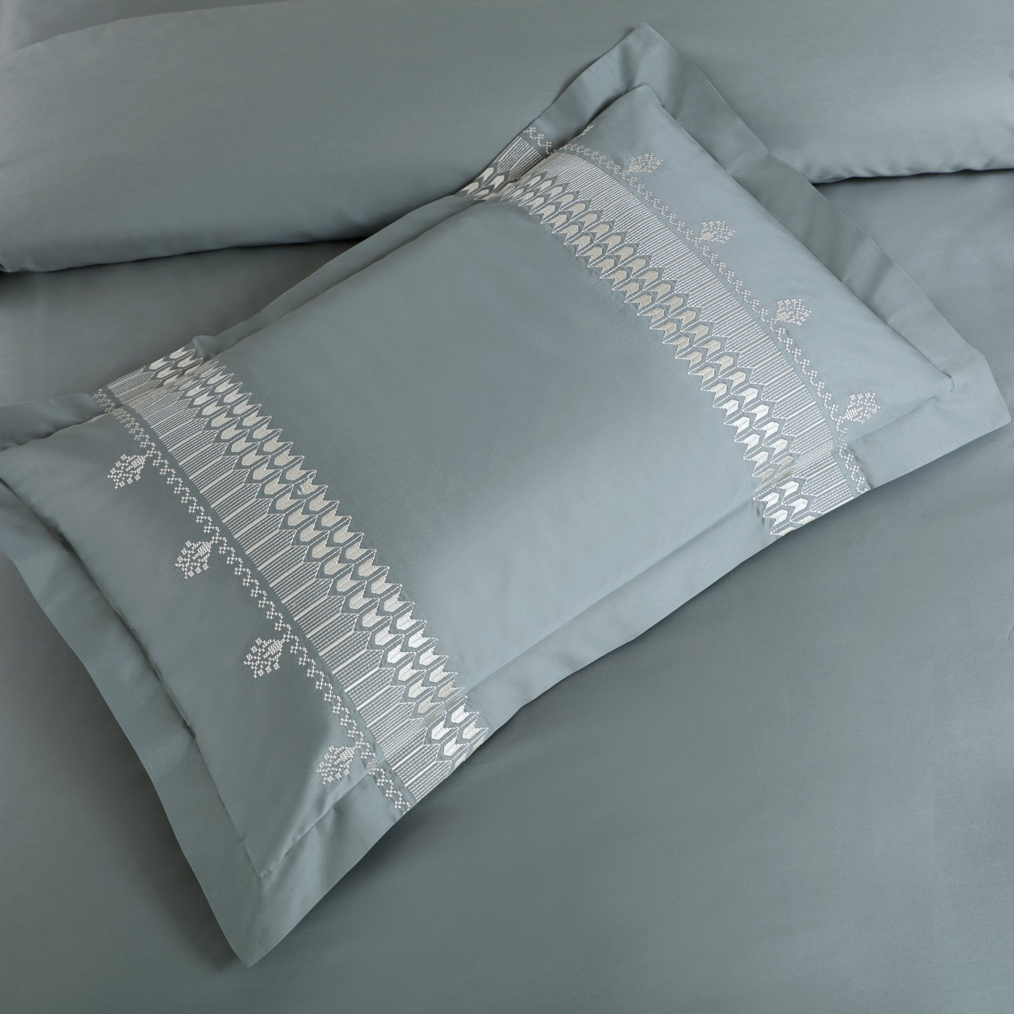 Malako Luxe Collection: 550 TC Olive Green Premium Embroidered Bedding - MALAKO