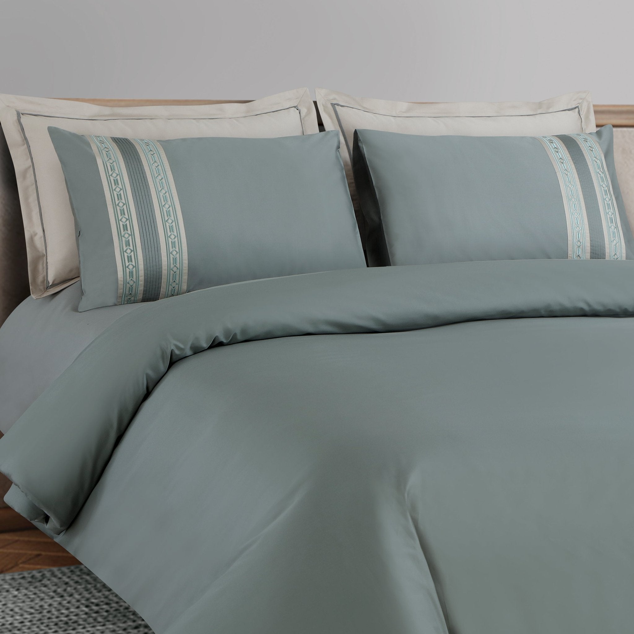Malako Luxe Collection: 550 TC Olive Green Premium Embroidered Bedding - MALAKO