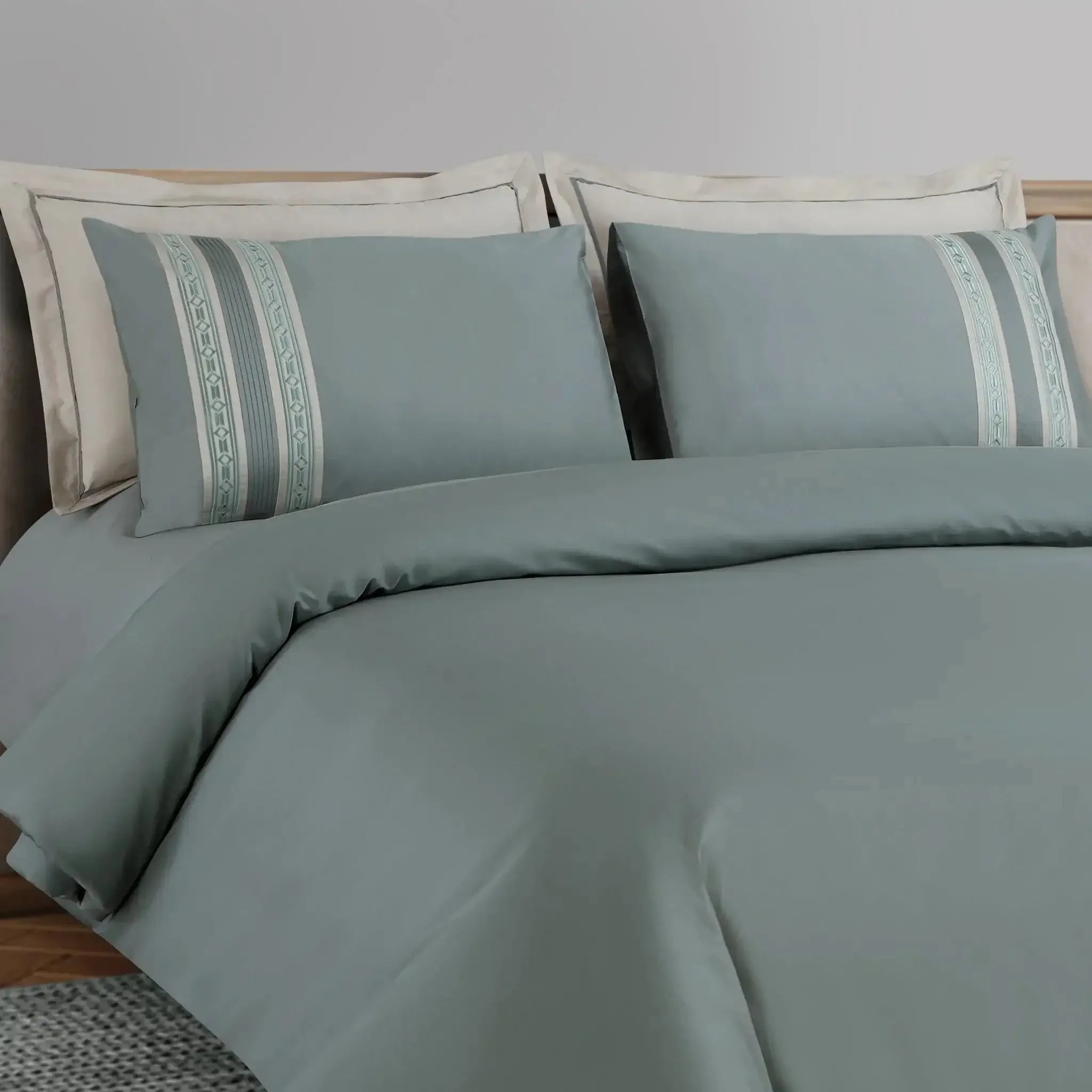 Malako Luxe Collection 550 TC Olive Green Premium Embroidered Bedding