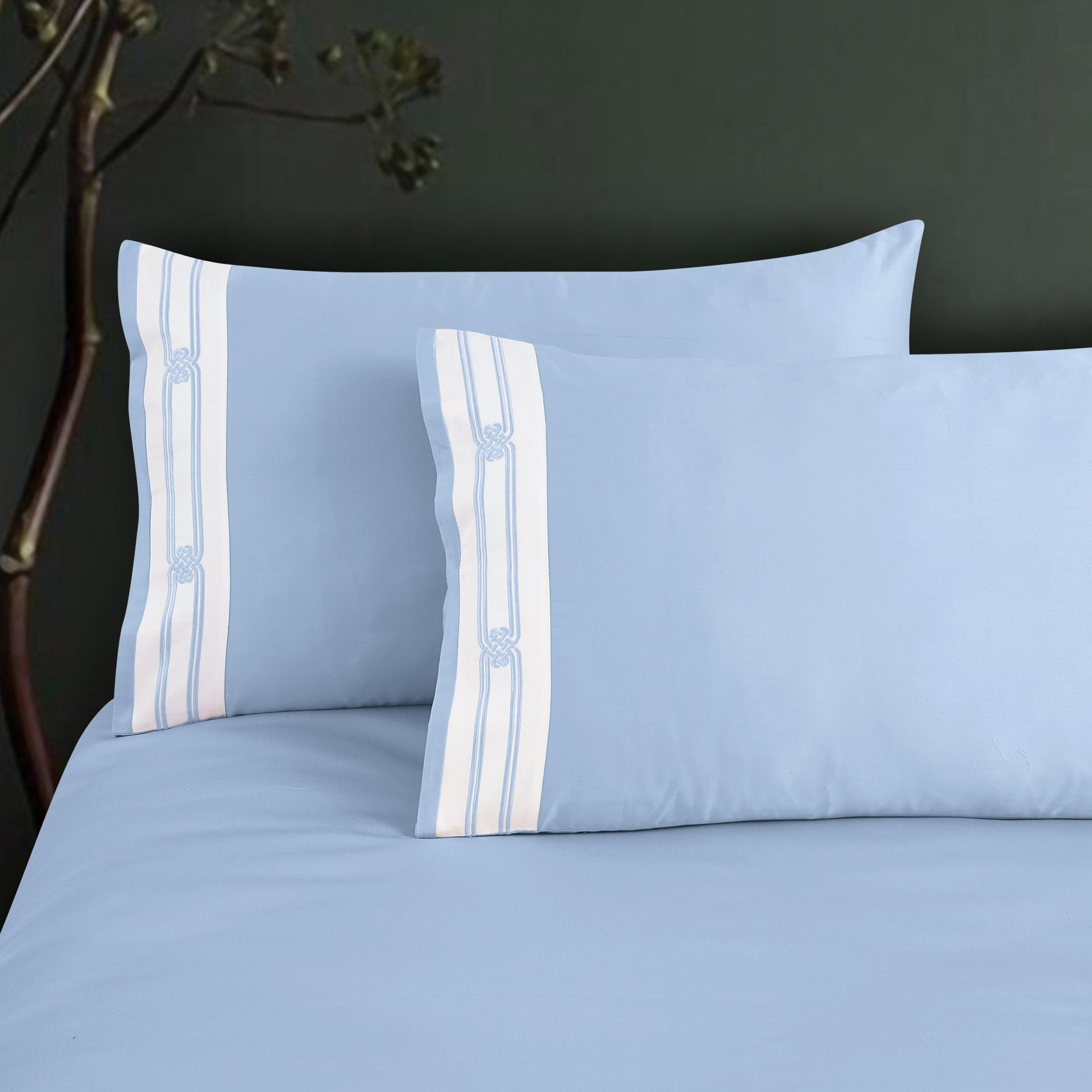 Malako Luxe Collection: 550 TC Pigeon Blue Premium Embroidered Bedding - MALAKO