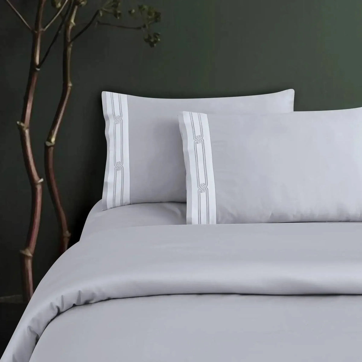 Malako Luxe Collection 550 TC Silver Grey Premium Embroidered Bedding