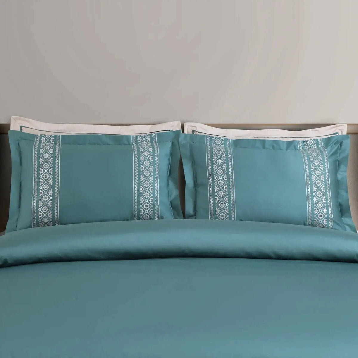 Malako Luxe Collection 550 TC Teal Green Premium Embroidered Bedding