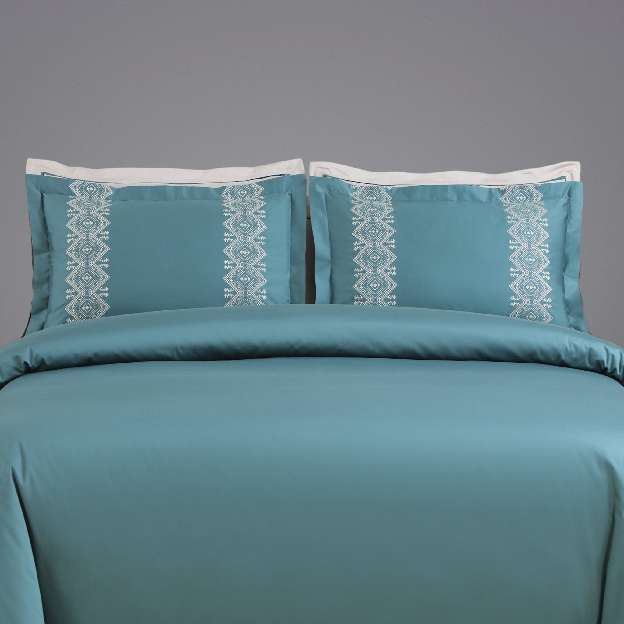 Malako Luxe Collection: 550 TC Teal Green Premium Embroidered Bedding - MALAKO