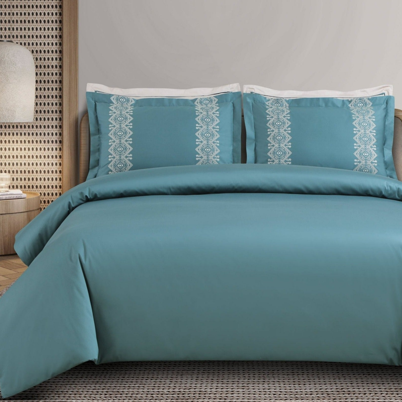 Malako Luxe Collection: 550 TC Teal Green Premium Embroidered Bedding - MALAKO