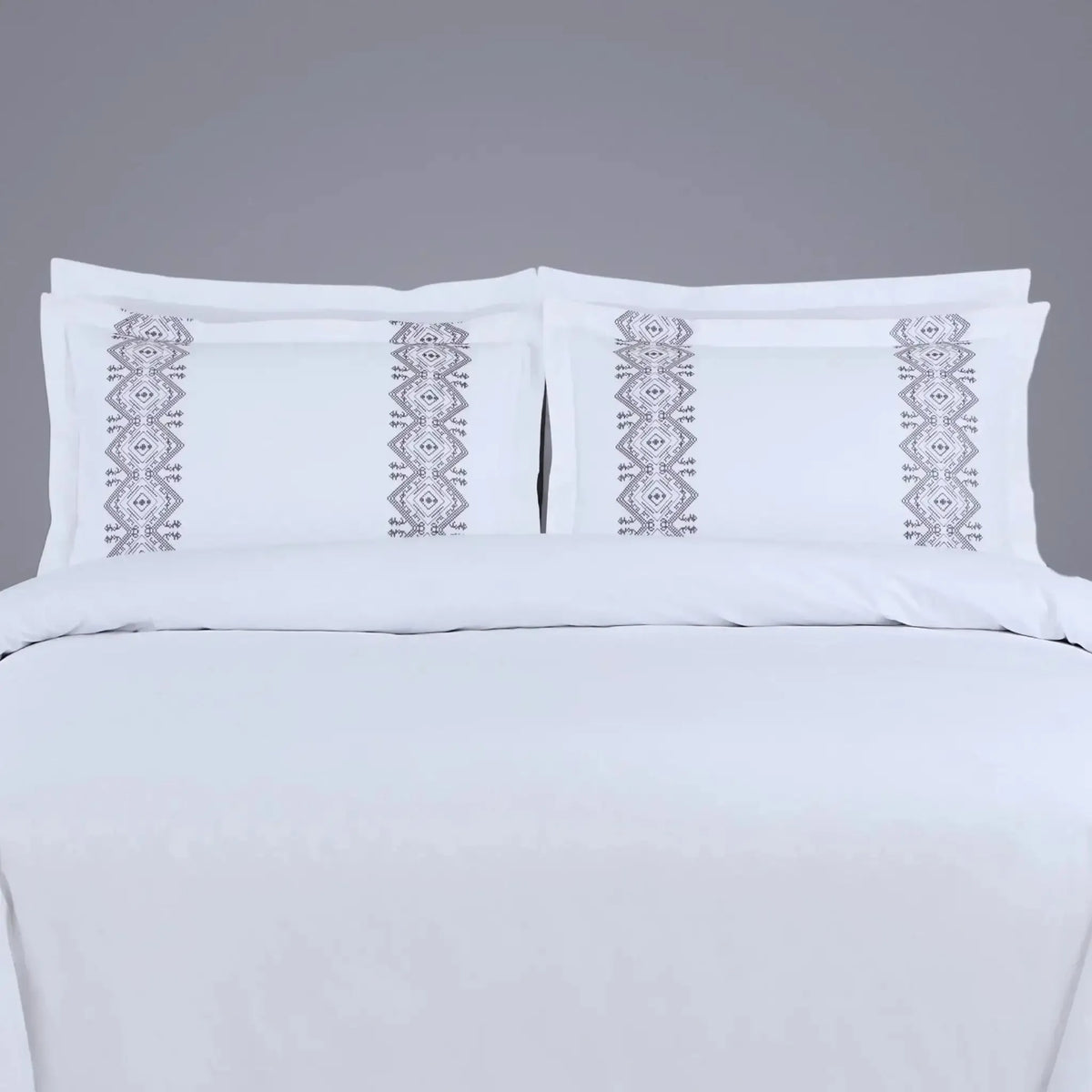 Malako Luxe Collection 550 TC White Premium Embroidered Bedding