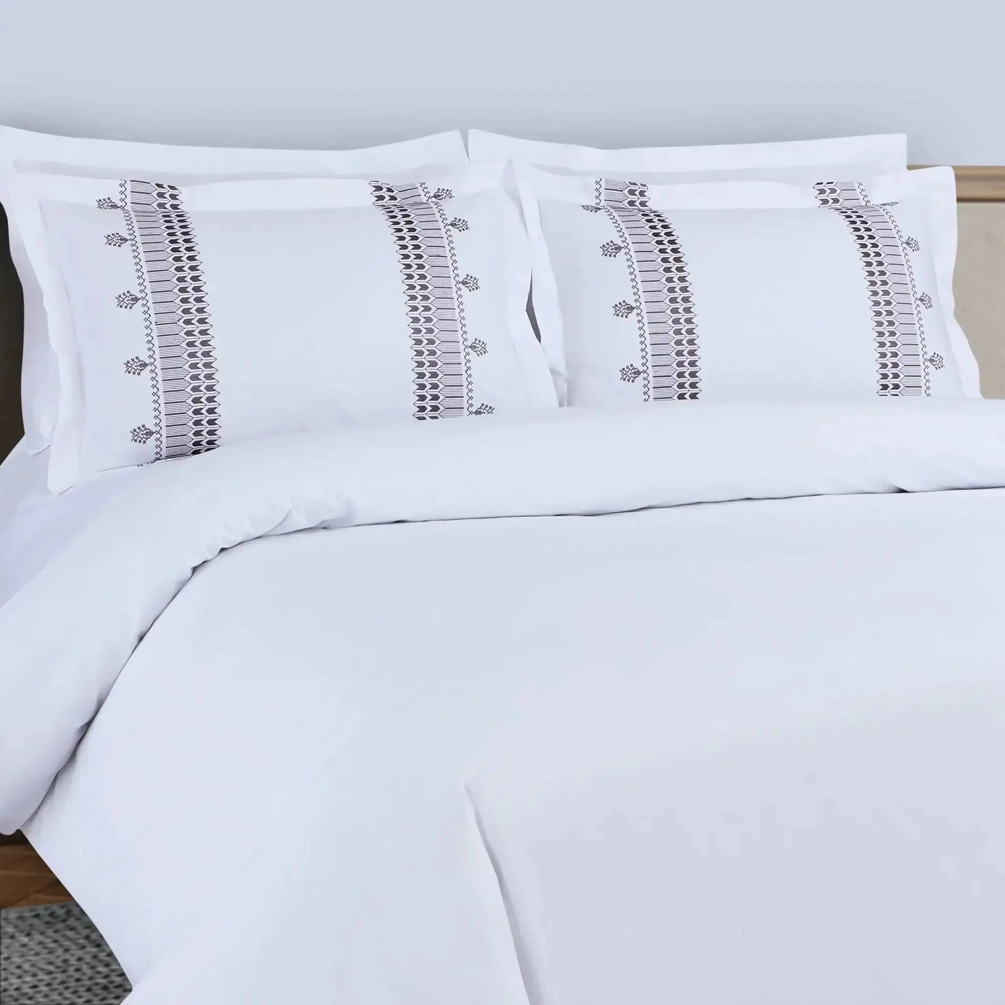 Malako Luxe Collection 550 TC White Premium Embroidered Bedding