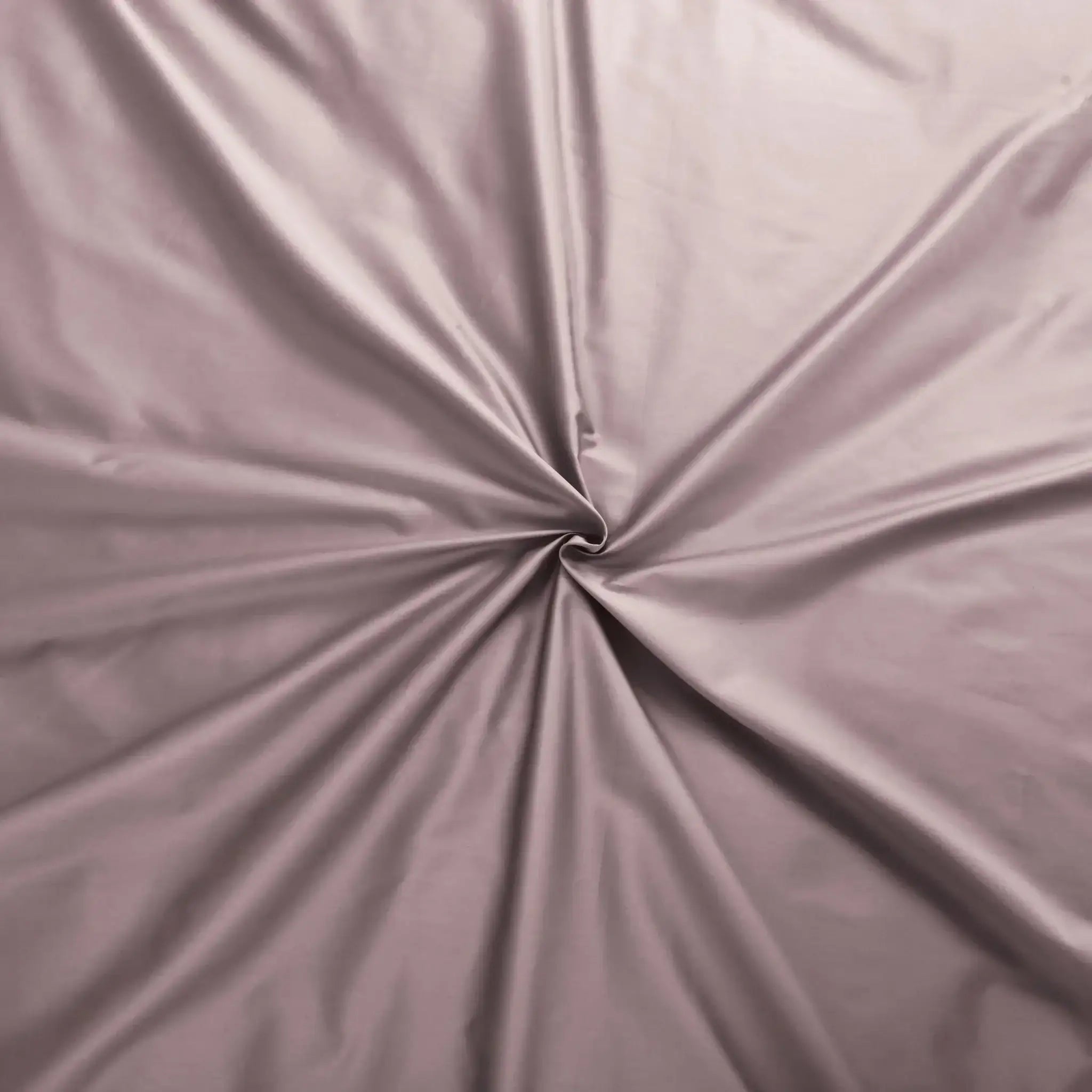 Malako Luxe: Oslo Collection 550TC Mauve/Wine 100% Cotton Super King Size Bedding - MALAKO