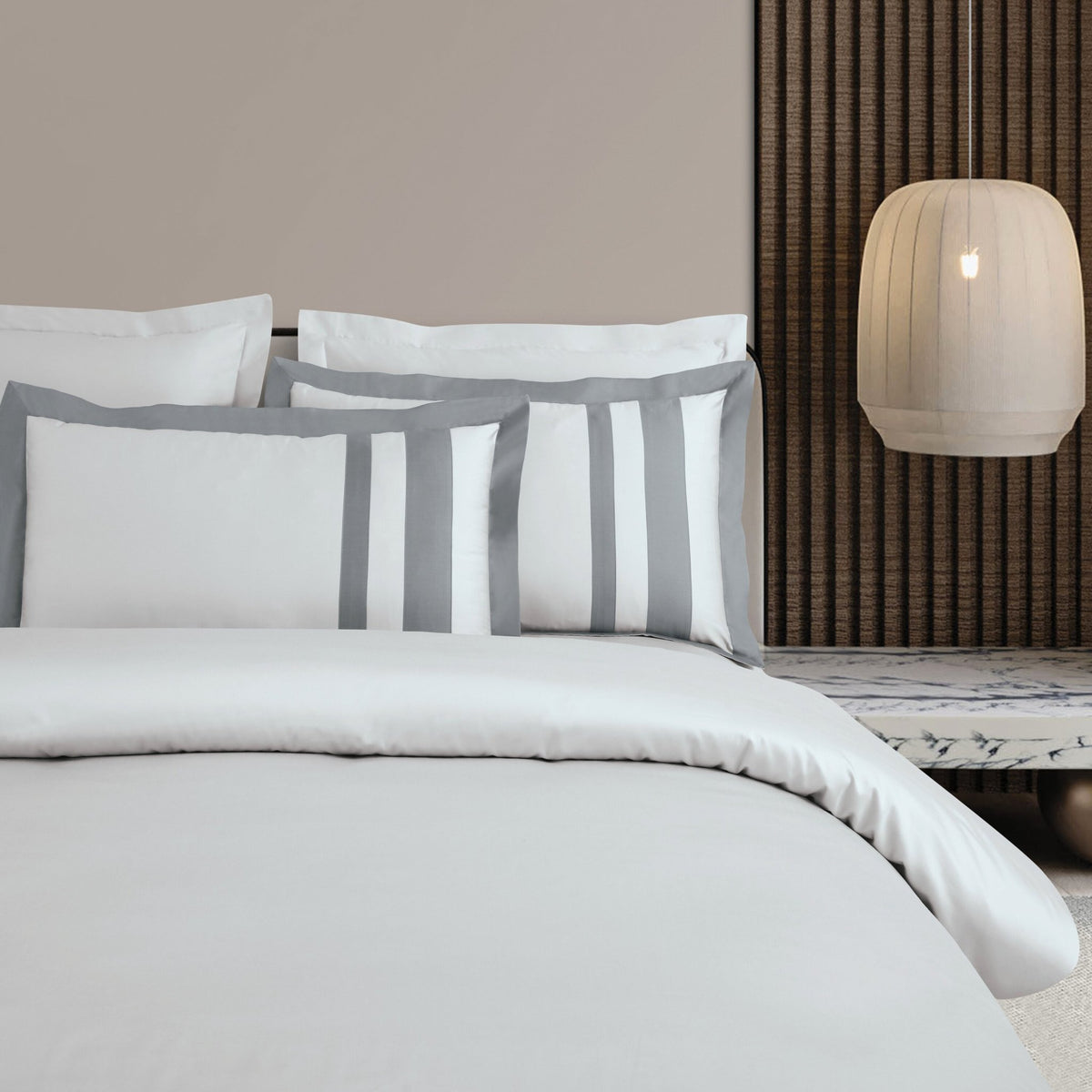 Malako Luxe: Oslo Collection 550TC Silver Grey 100% Cotton Super King Size Bedding - MALAKO