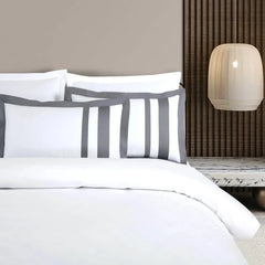Malako Luxe: Oslo Collection 550TC White 100% Cotton Super King Size Duvet Cover Set