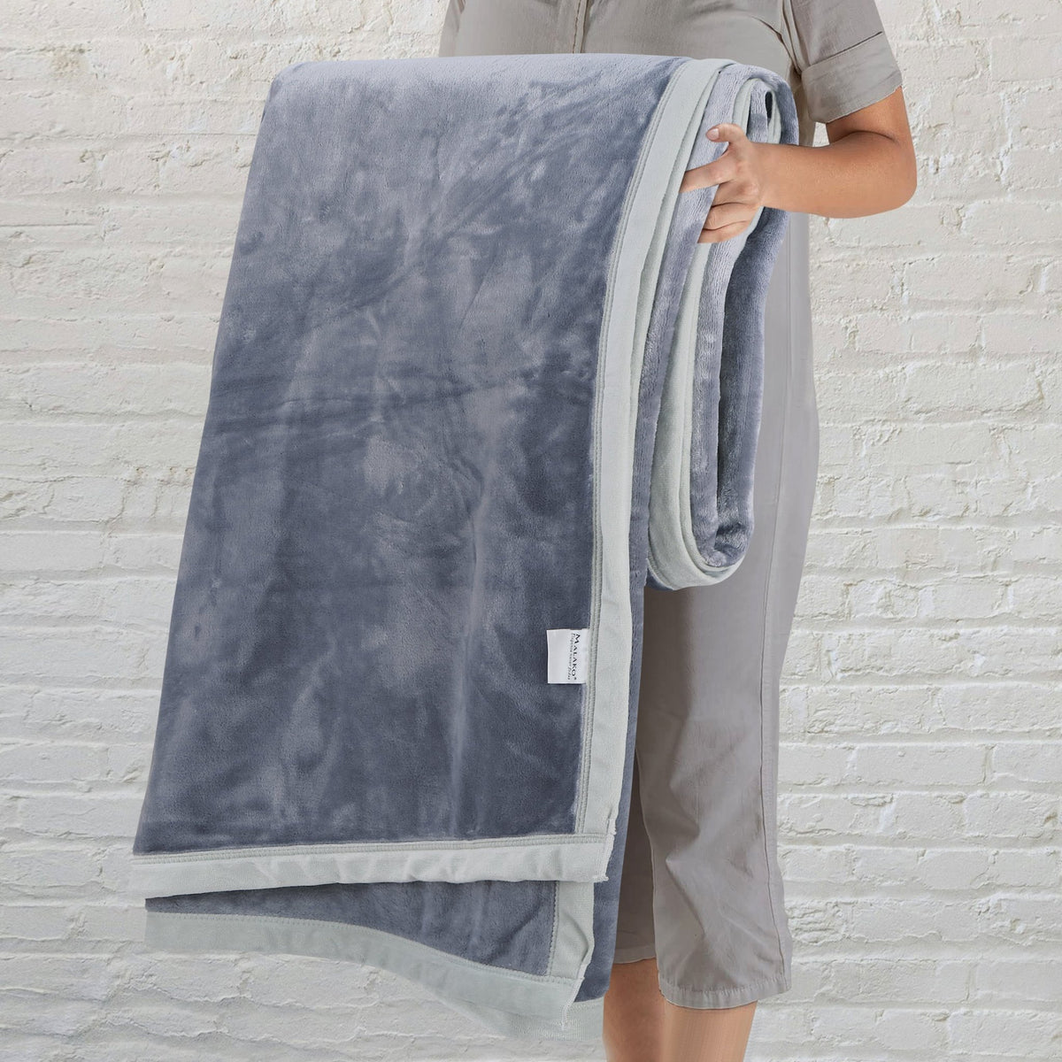 Malako Plush Grey Double Bed AC Blanket - MALAKO
