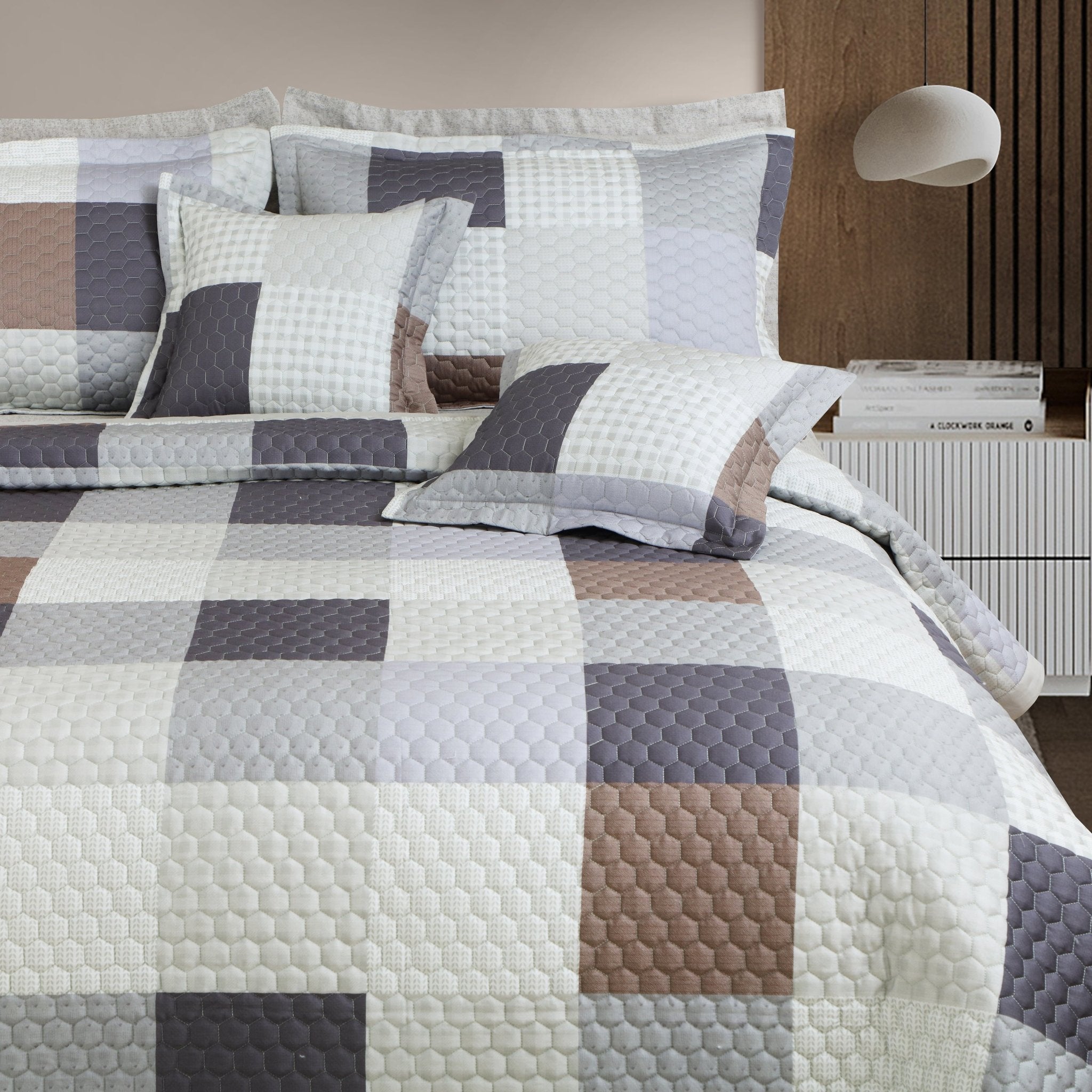 Malako Royale 100% Cotton Beige and Blue Checkered King Size 5 Piece Quilted Bedspread Set - MALAKO